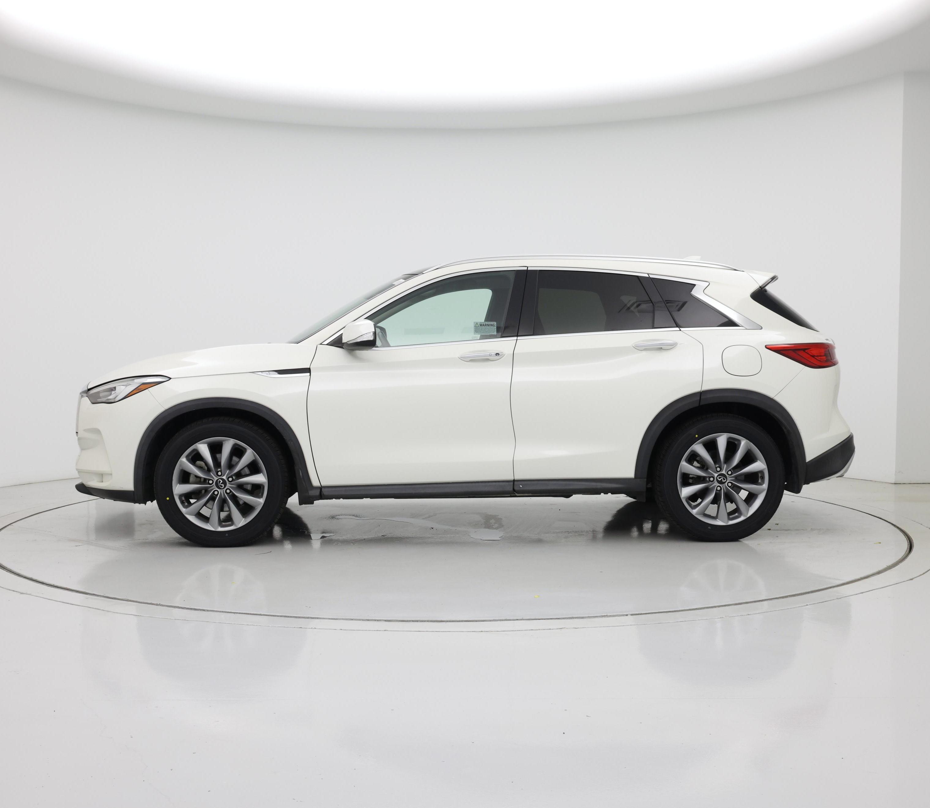 Thumbnail: 2021 INFINITI QX50 - 3