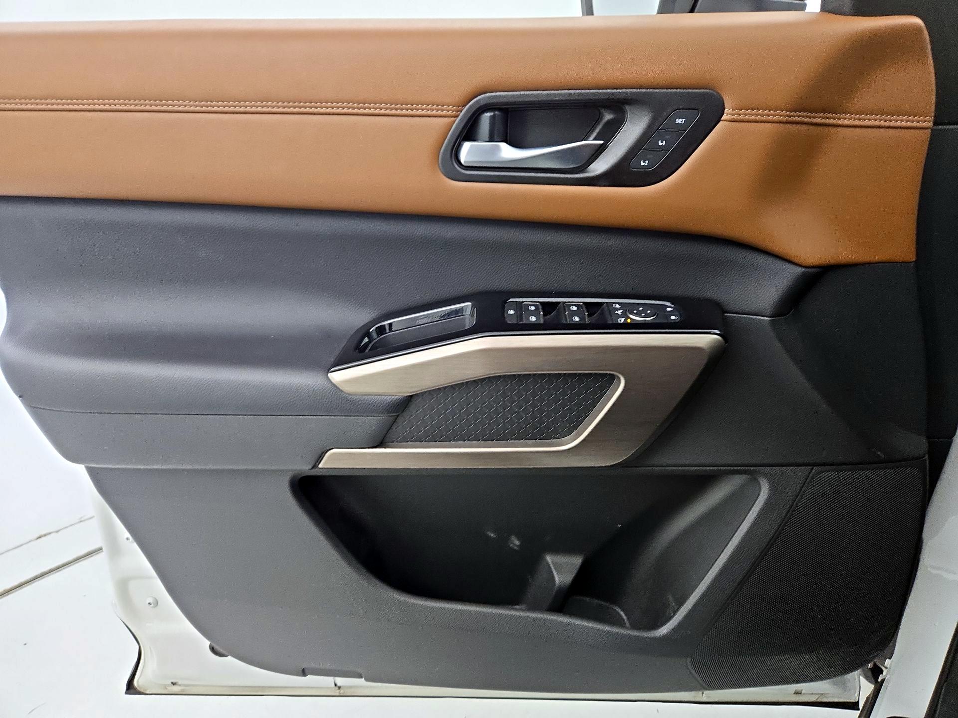 Thumbnail: 2023 Nissan Pathfinder - 12