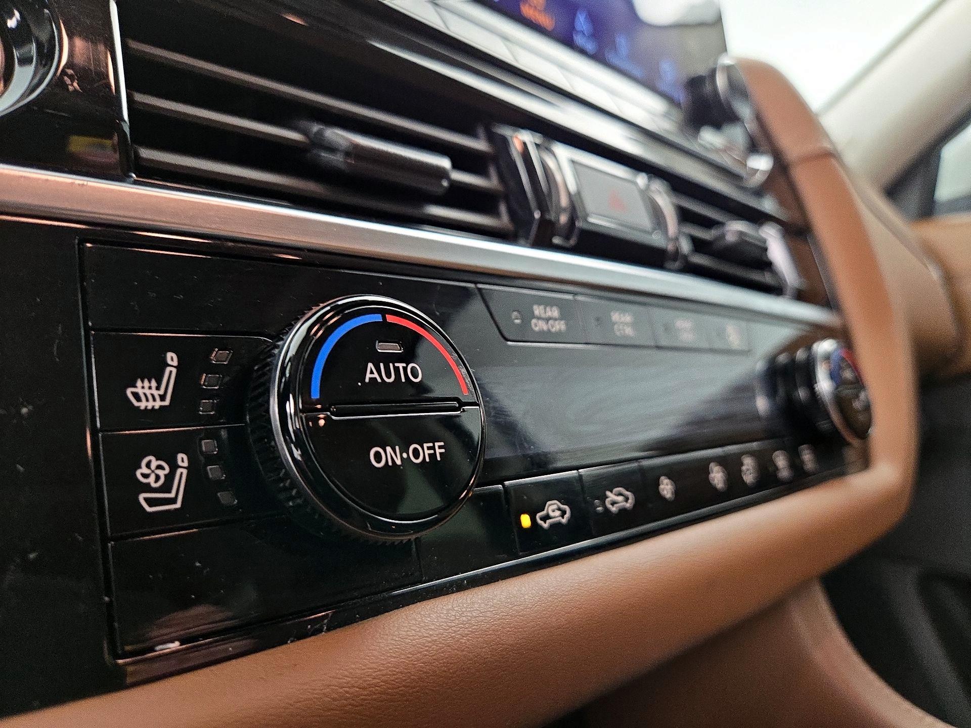 Thumbnail: 2023 Nissan Pathfinder - 17