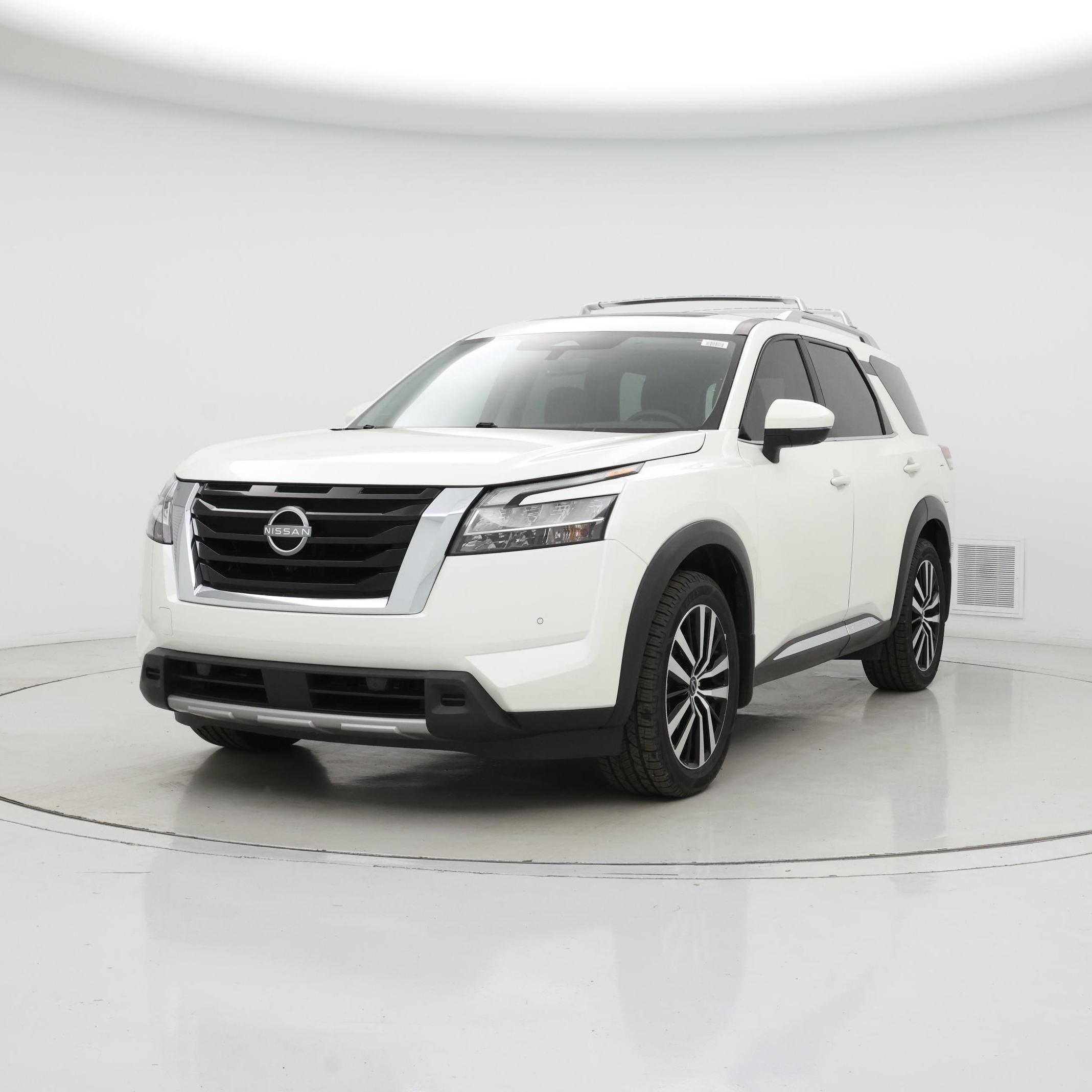 Thumbnail: 2023 Nissan Pathfinder - 4