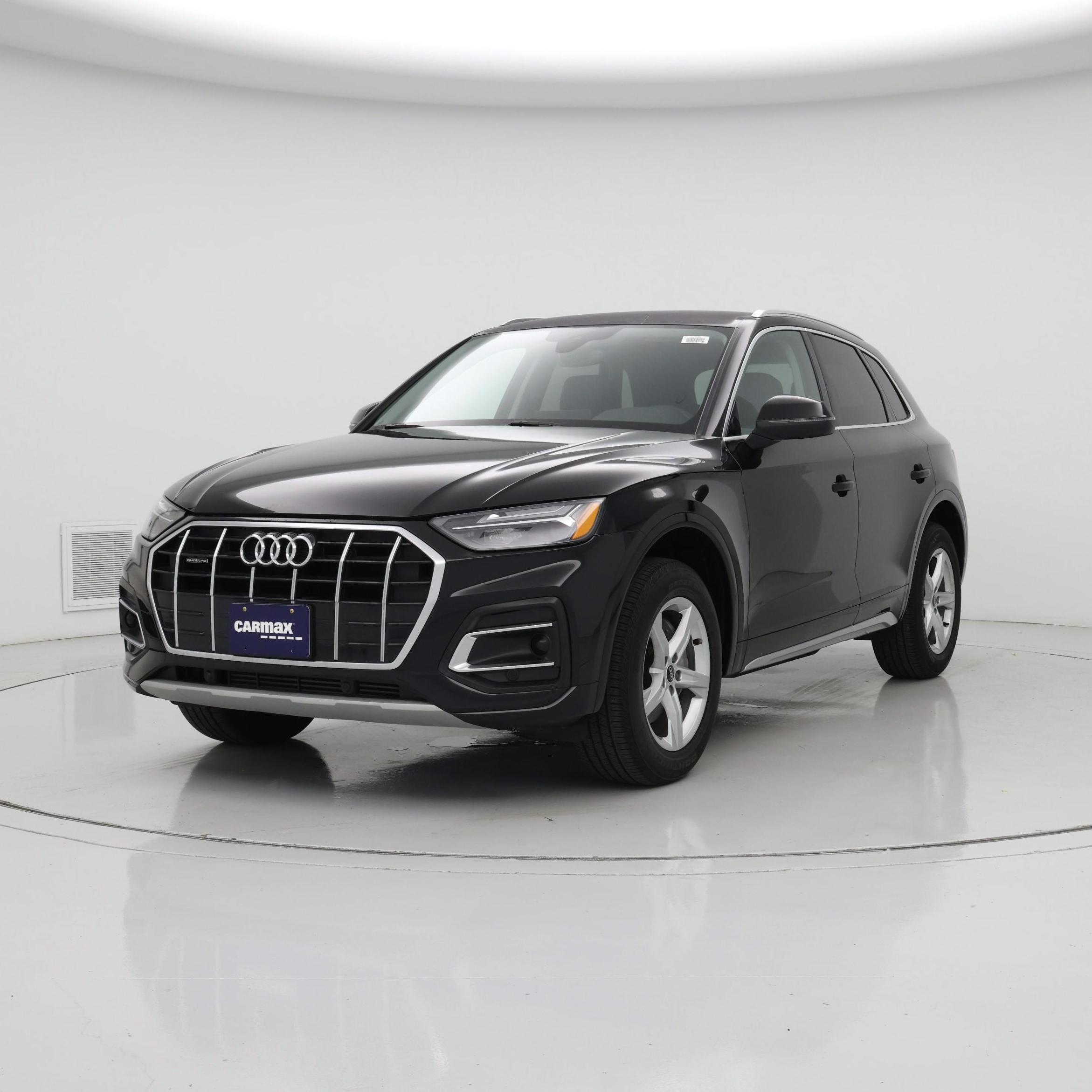 Thumbnail: 2023 Audi Q5 - 4