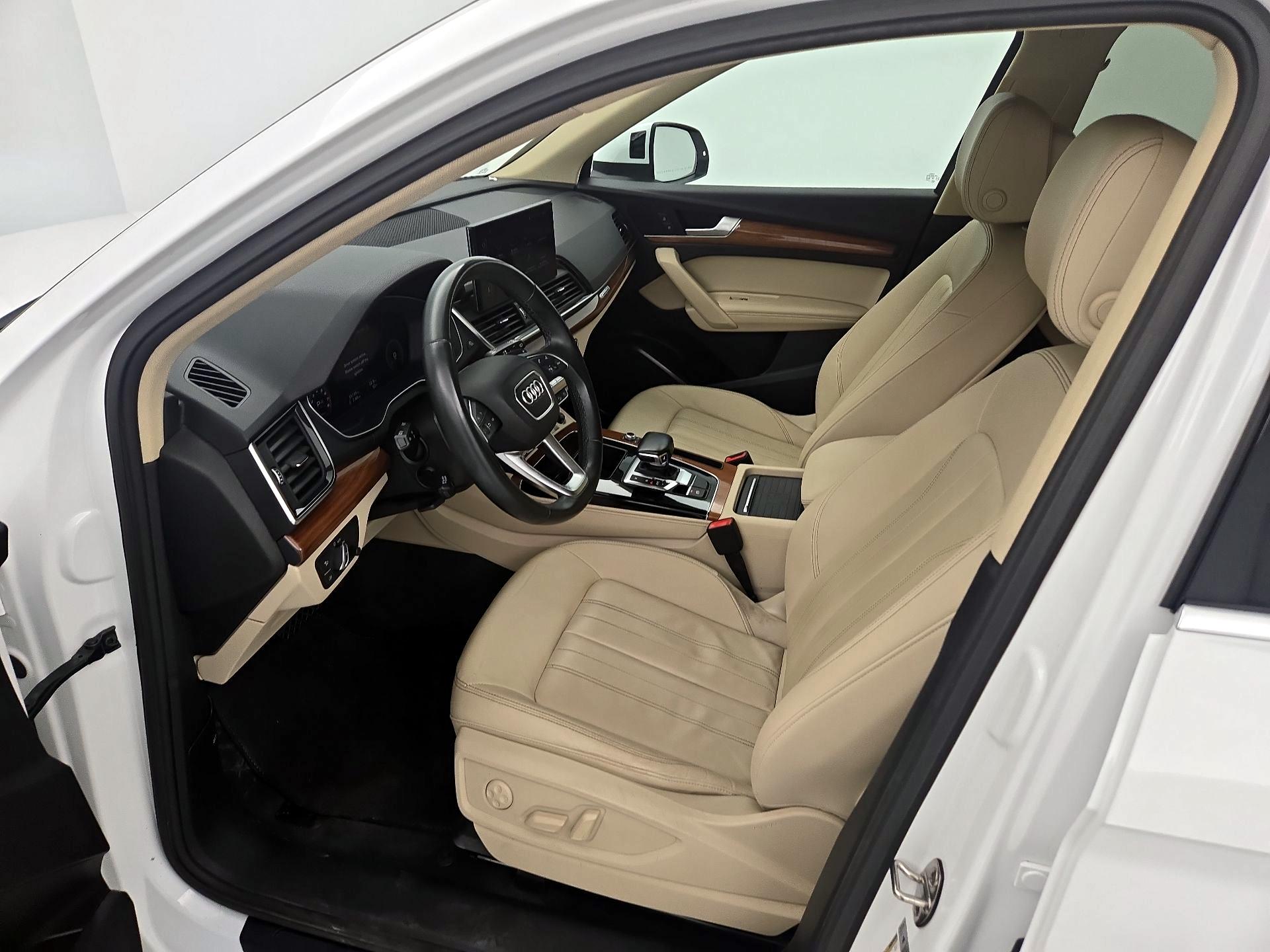 Thumbnail: 2021 Audi Q5 - 11