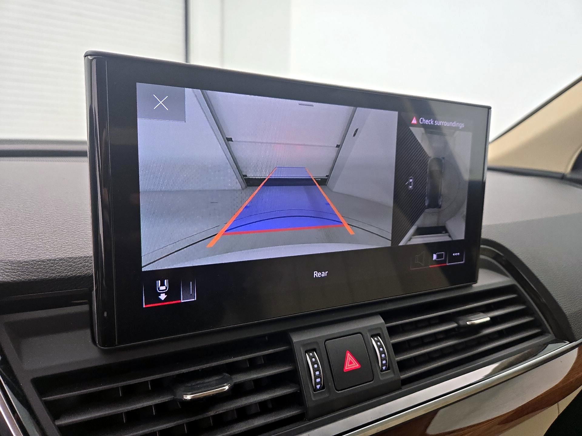 Thumbnail: 2021 Audi Q5 - 14