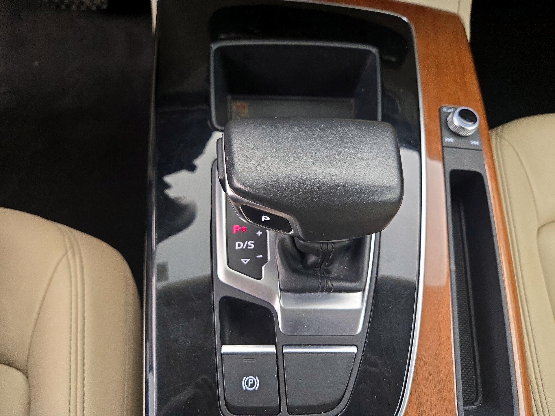 Thumbnail: 2021 Audi Q5 - 17