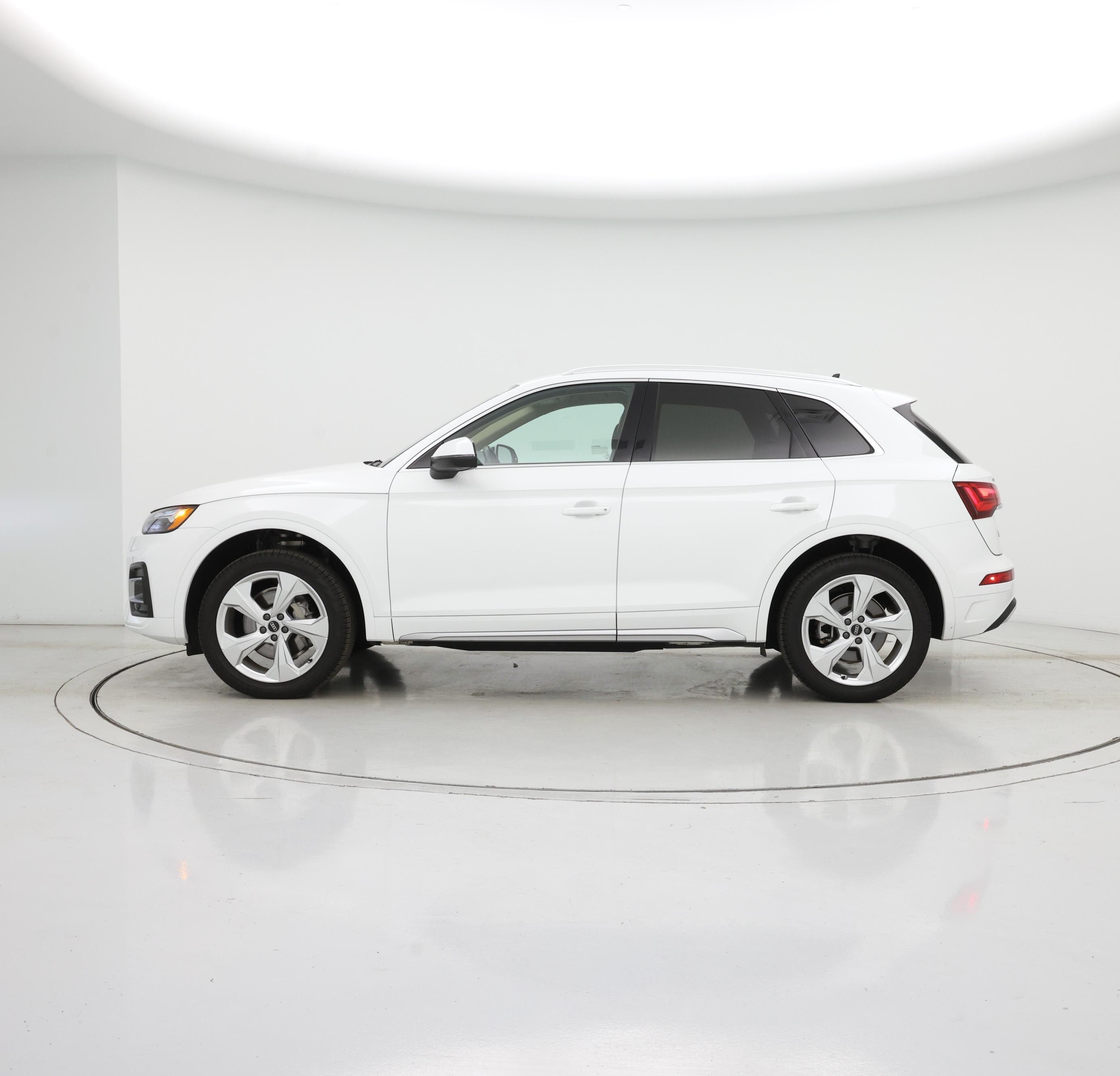 Thumbnail: 2021 Audi Q5 - 3