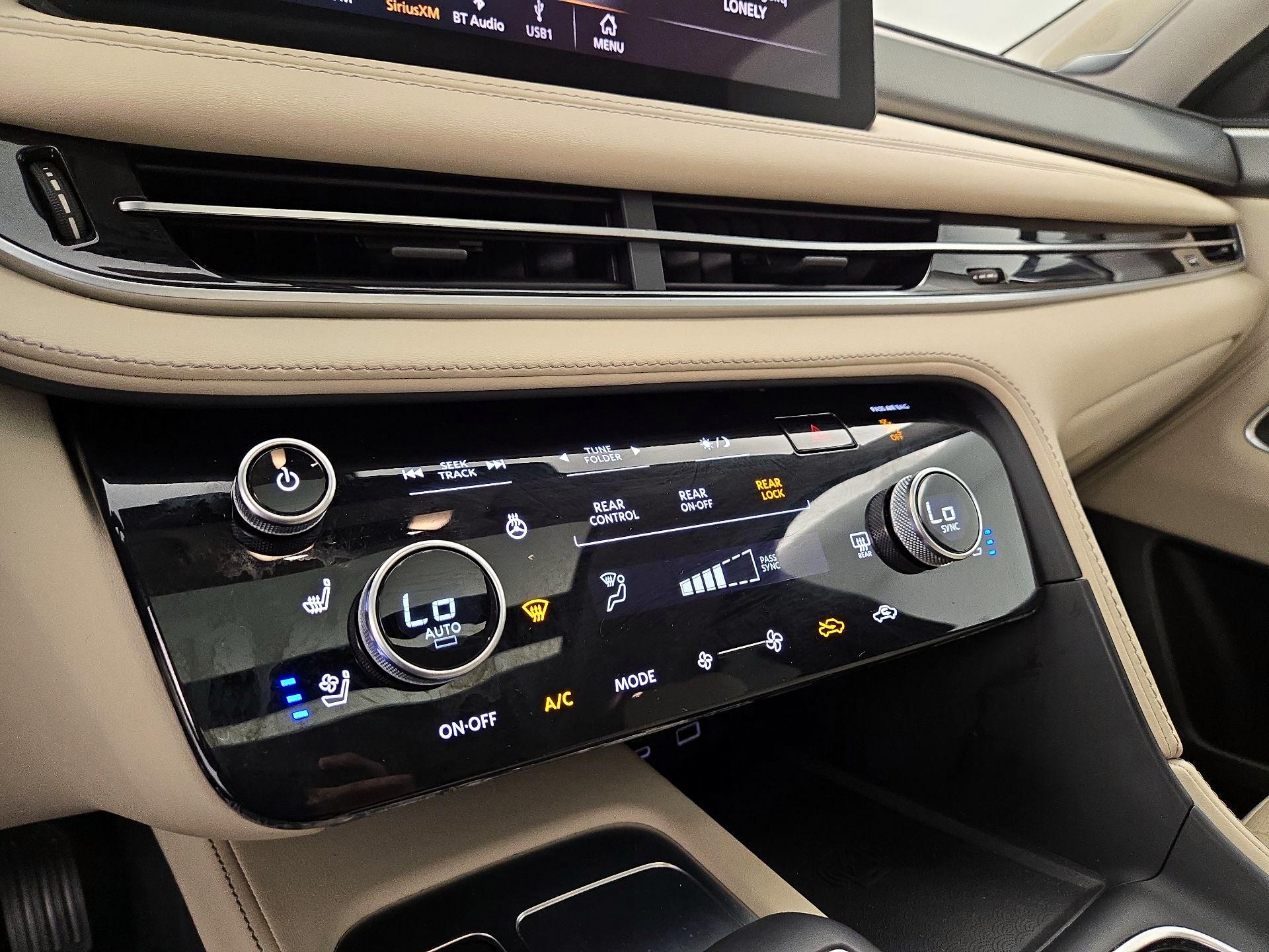 Thumbnail: 2025 INFINITI QX60 - 17