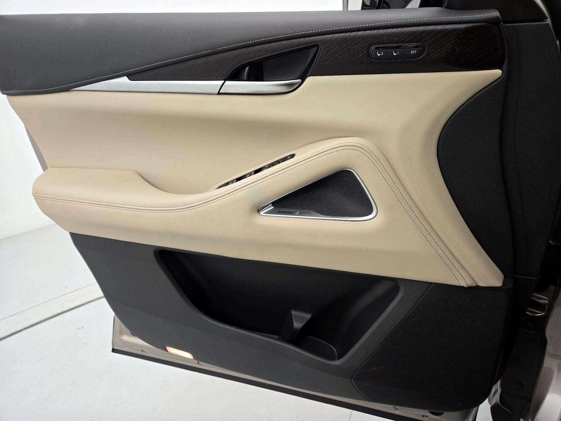 Thumbnail: 2023 INFINITI QX60 - 12