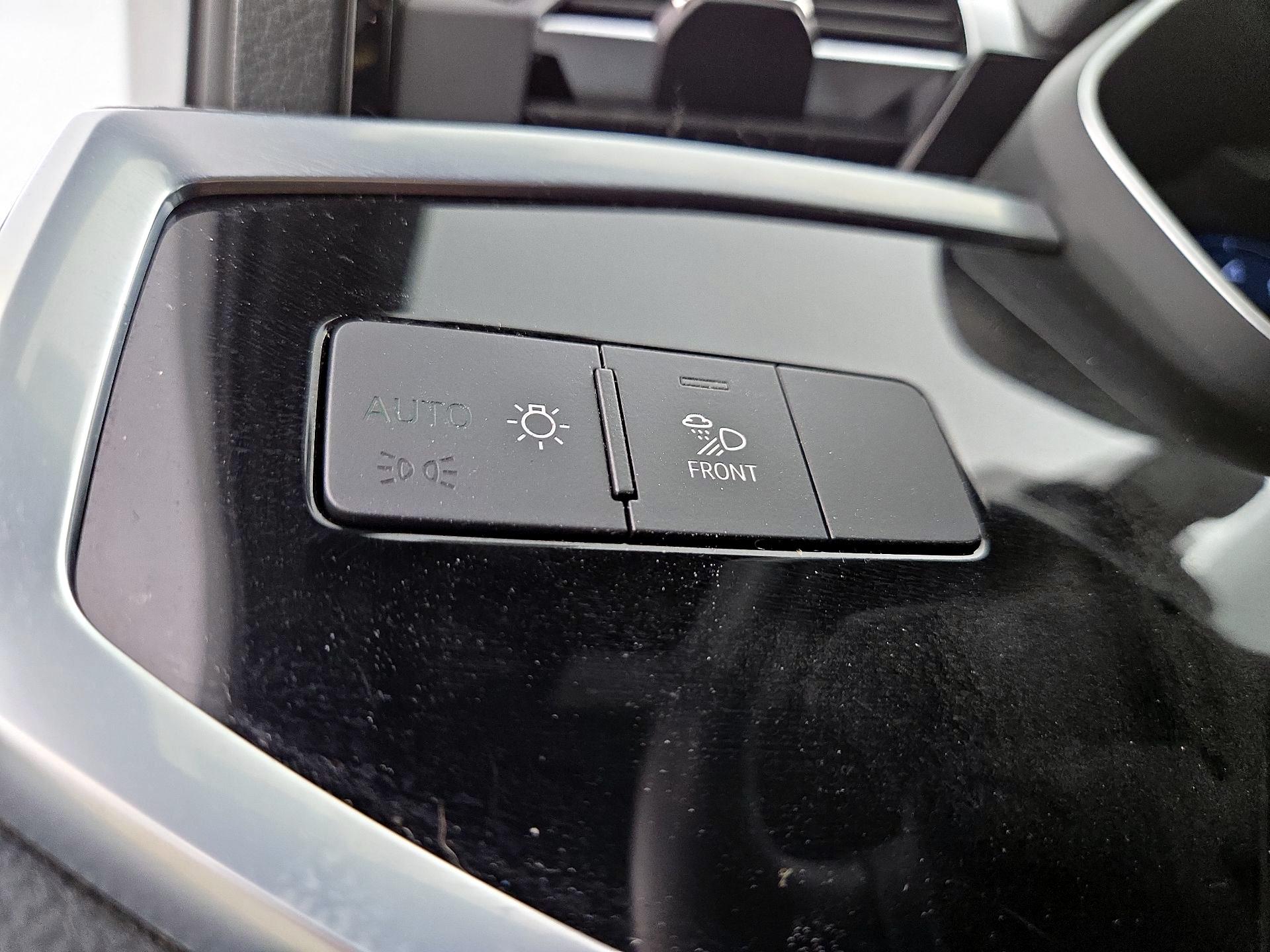 Thumbnail: 2022 Audi Q3 - 13