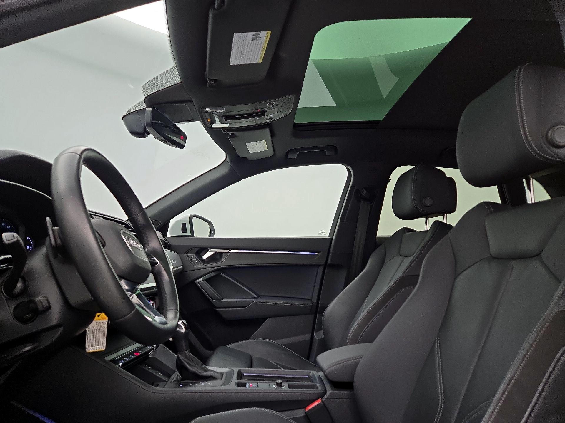 Thumbnail: 2022 Audi Q3 - 19