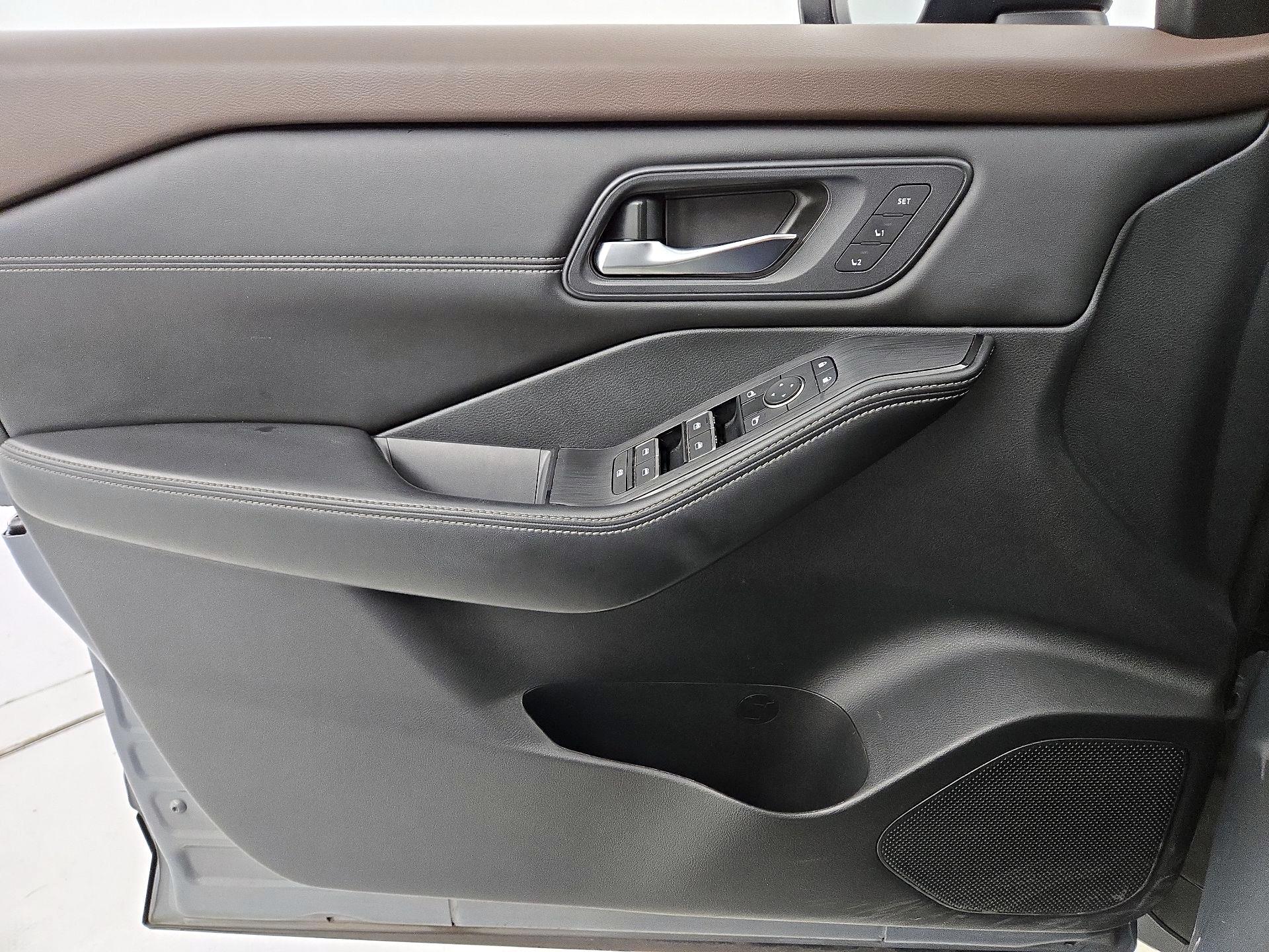 Thumbnail: 2023 Nissan Rogue - 12