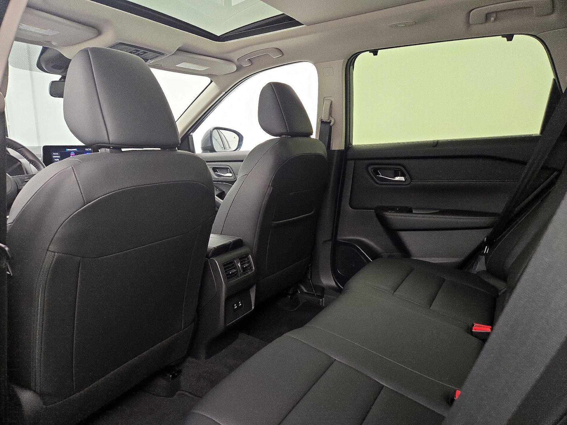 Thumbnail: 2024 Nissan Rogue - 20