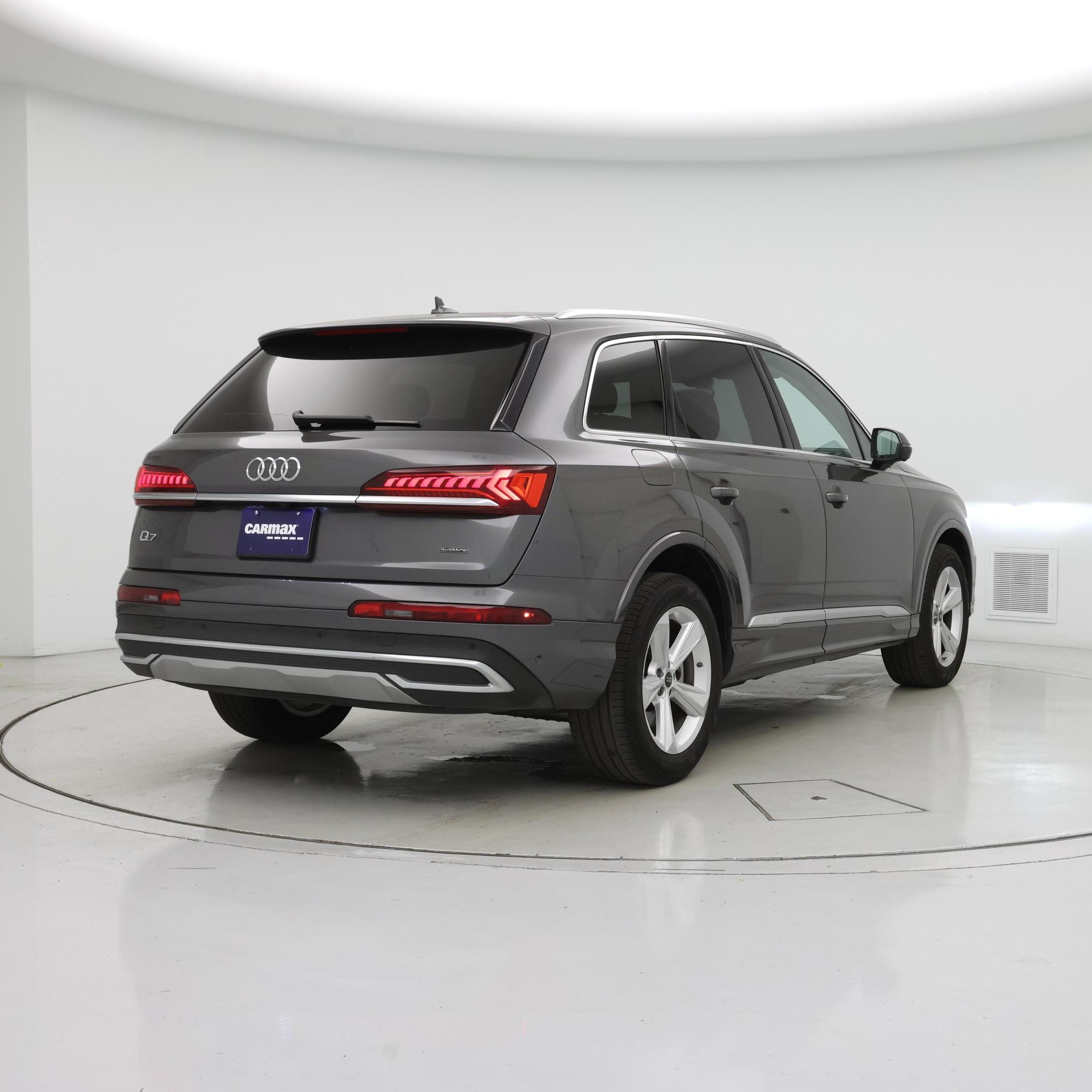 Thumbnail: 2023 Audi Q7 - 8