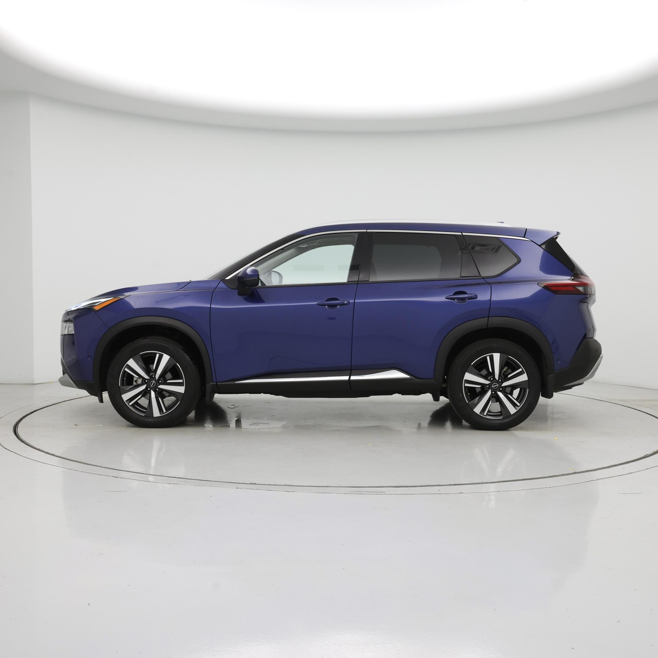 Thumbnail: 2023 Nissan Rogue - 3