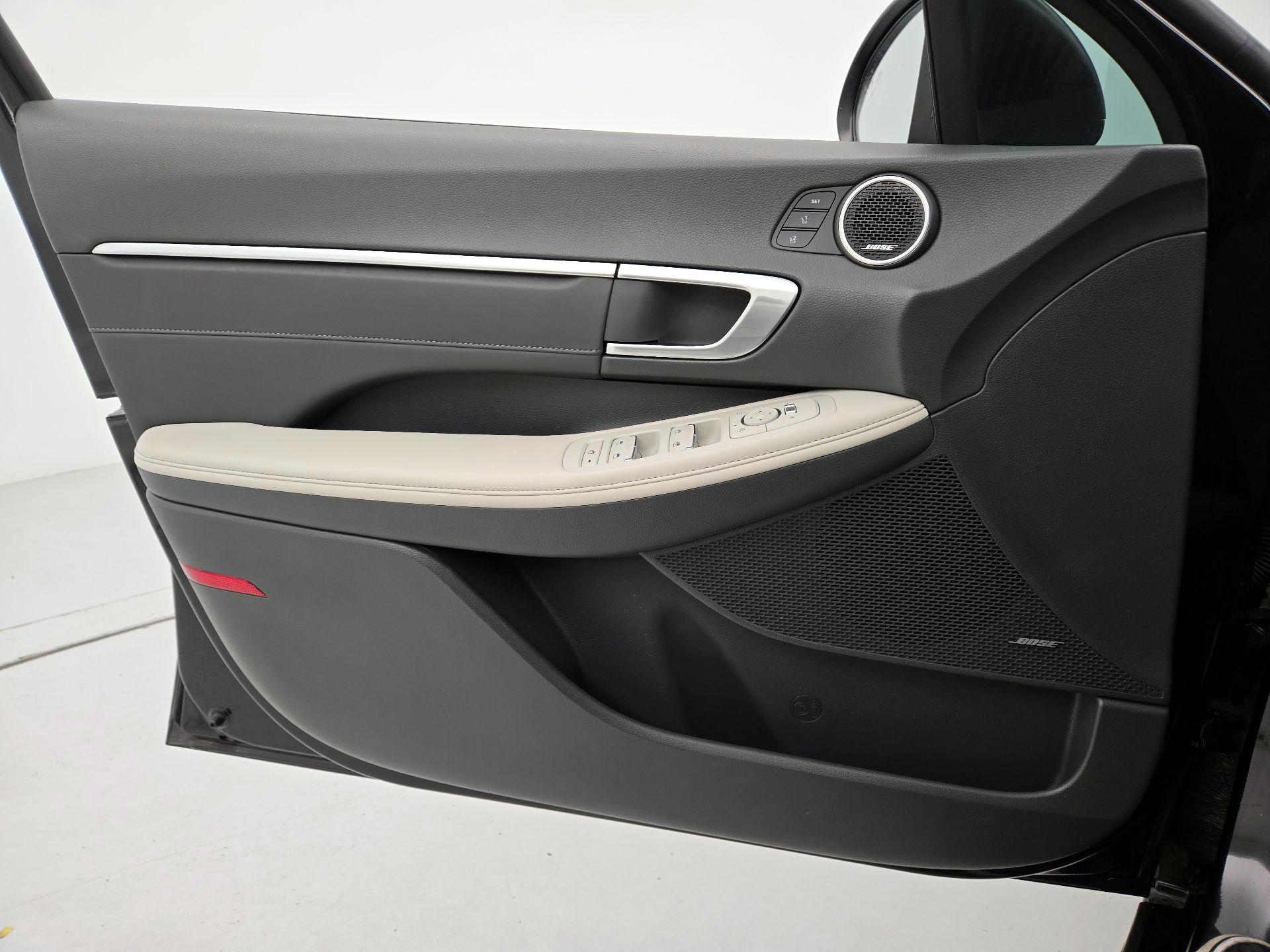 Thumbnail: 2022 Hyundai Sonata - 12