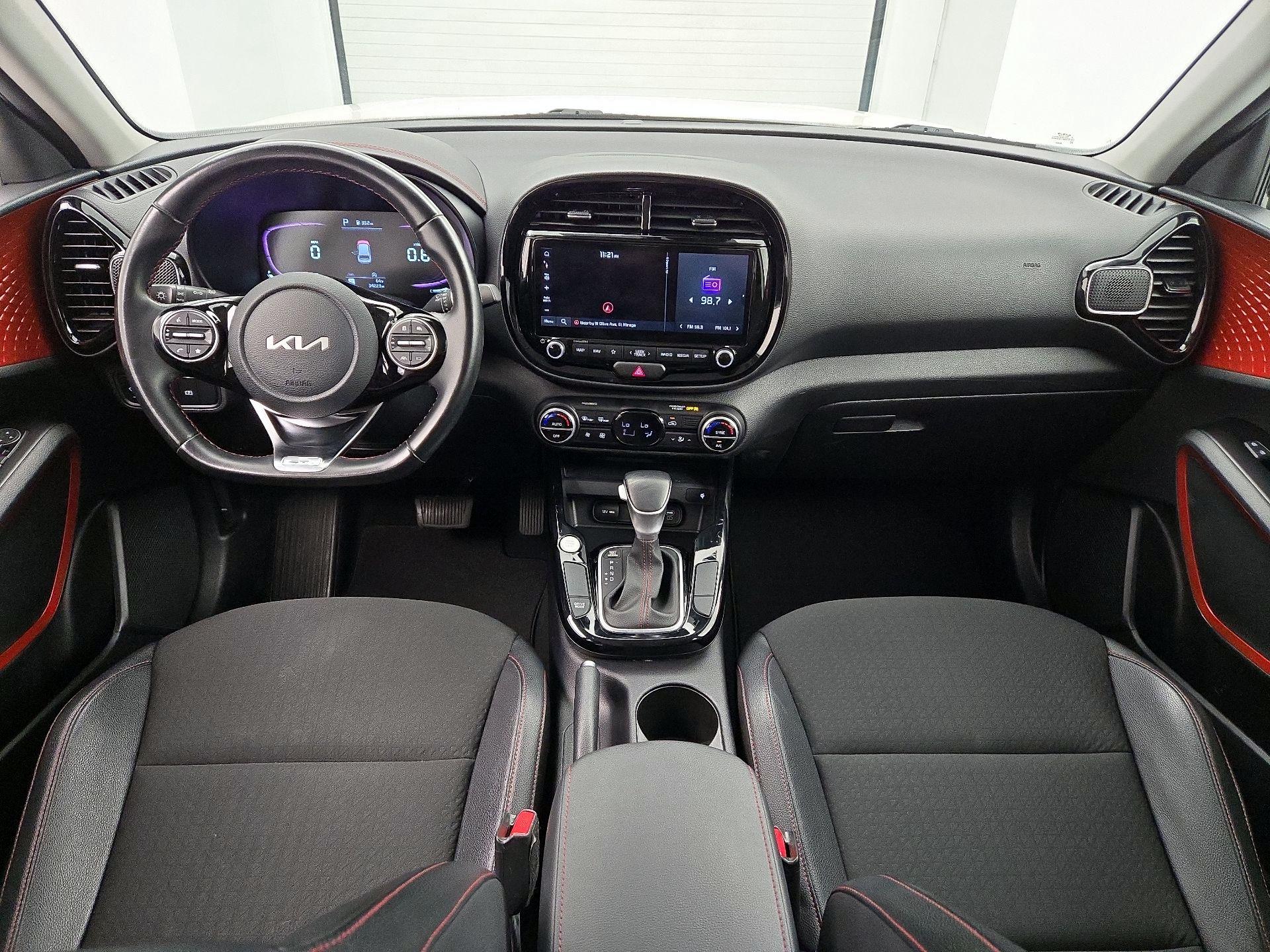 Thumbnail: 2023 Kia Soul - 9