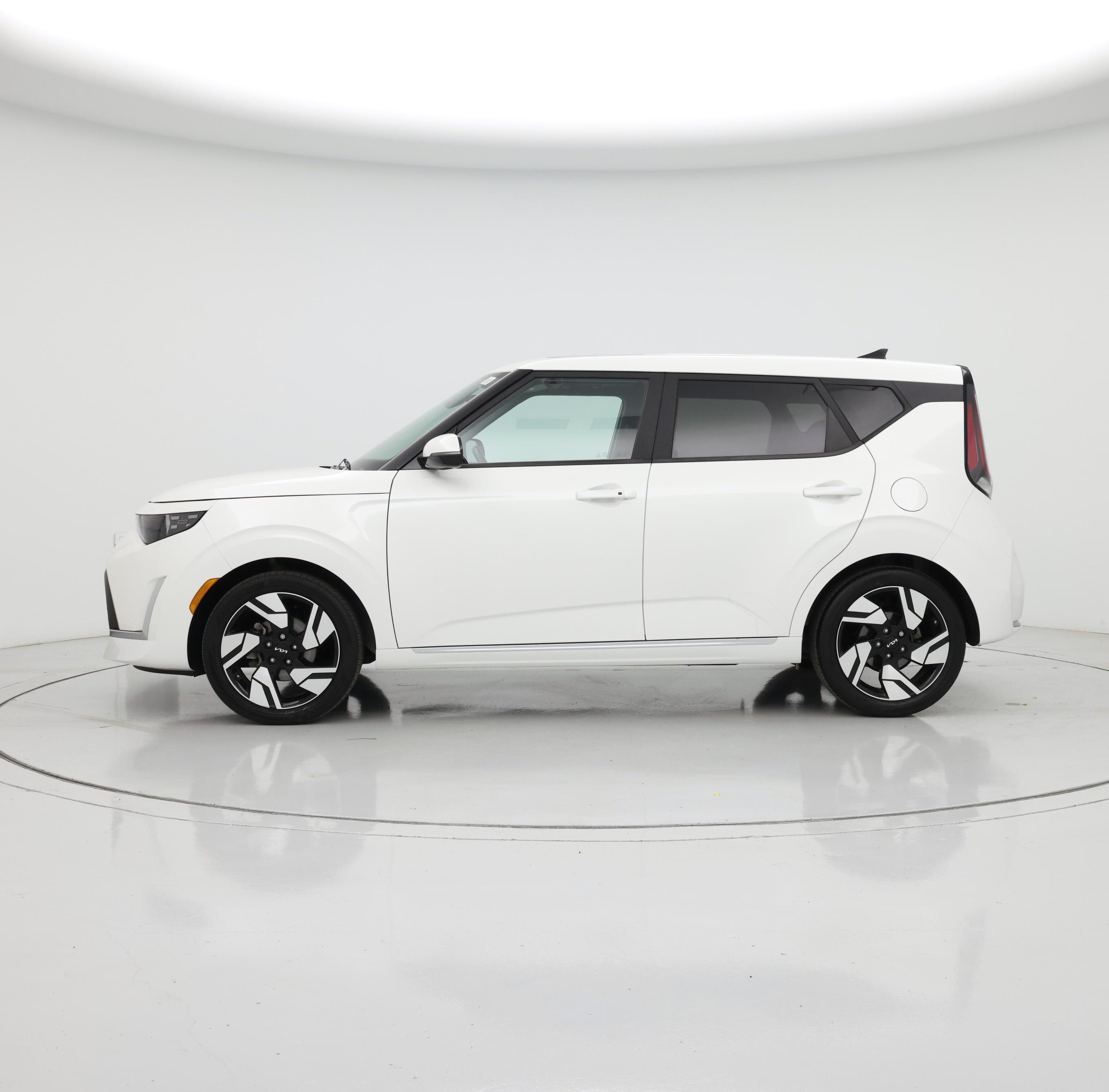 Thumbnail: 2023 Kia Soul - 3