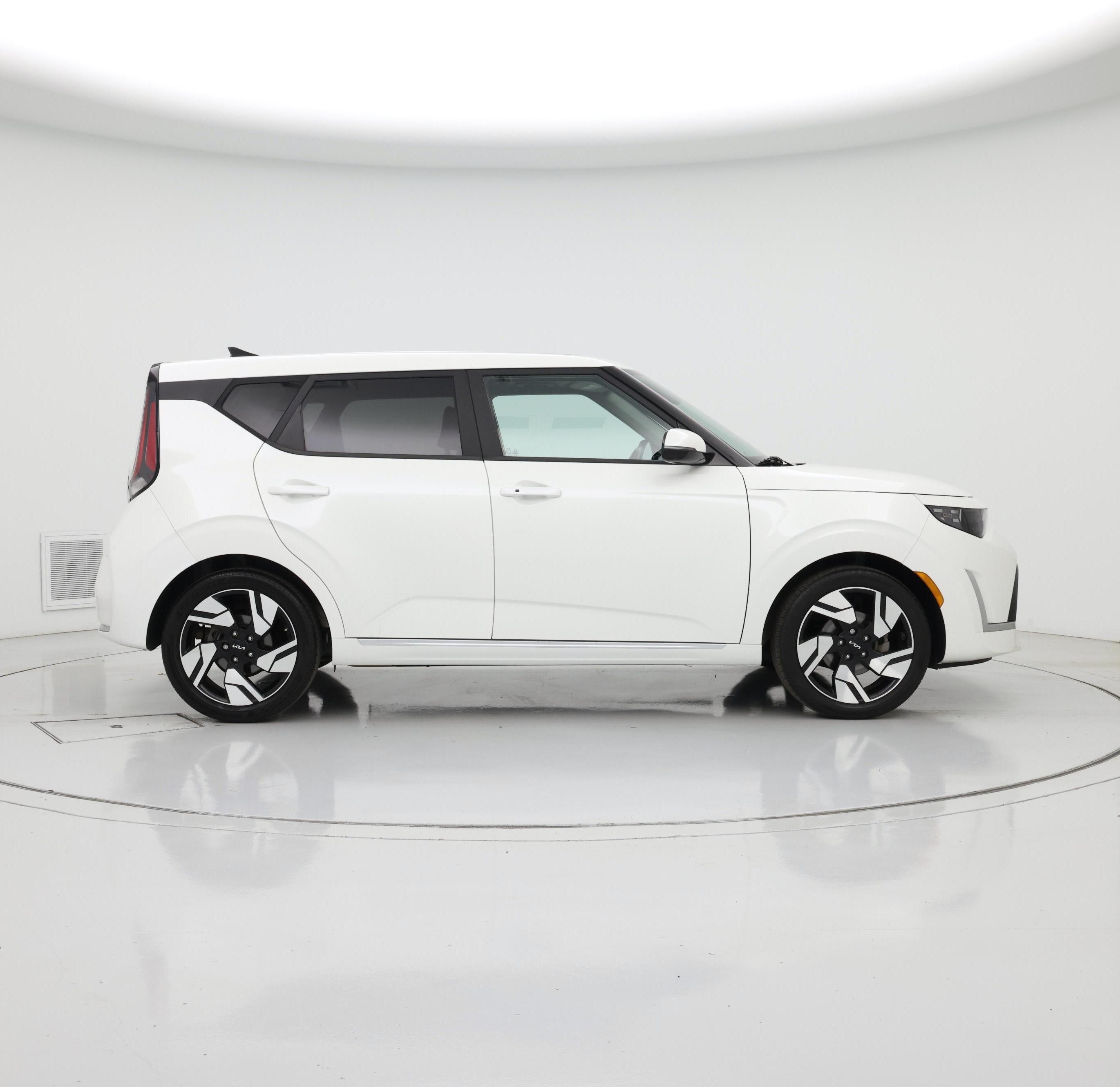 Thumbnail: 2023 Kia Soul - 7