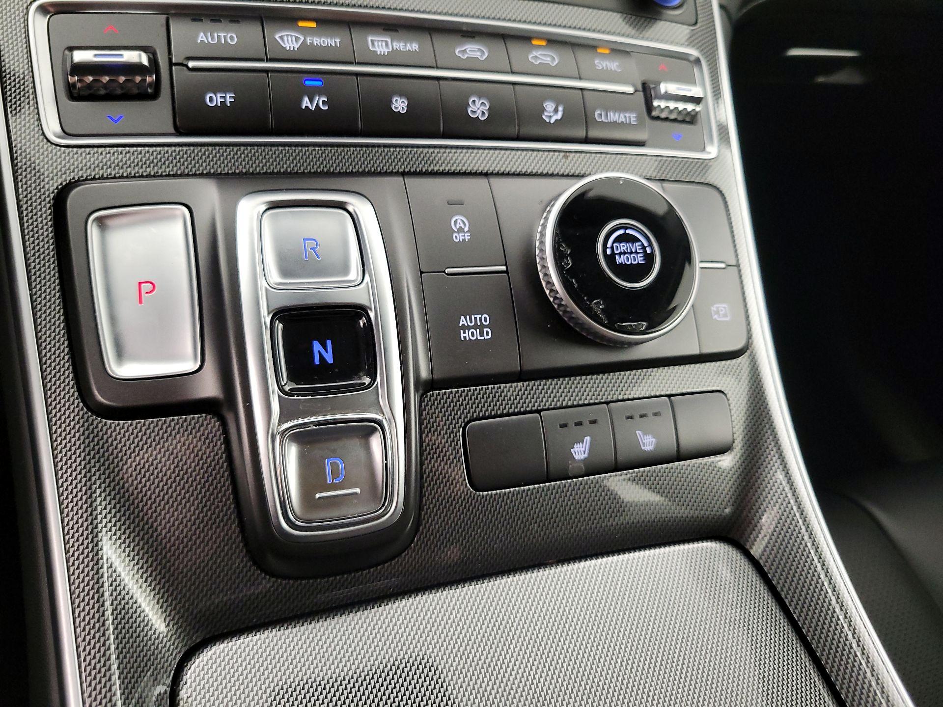 Thumbnail: 2023 Hyundai Santa Fe - 18