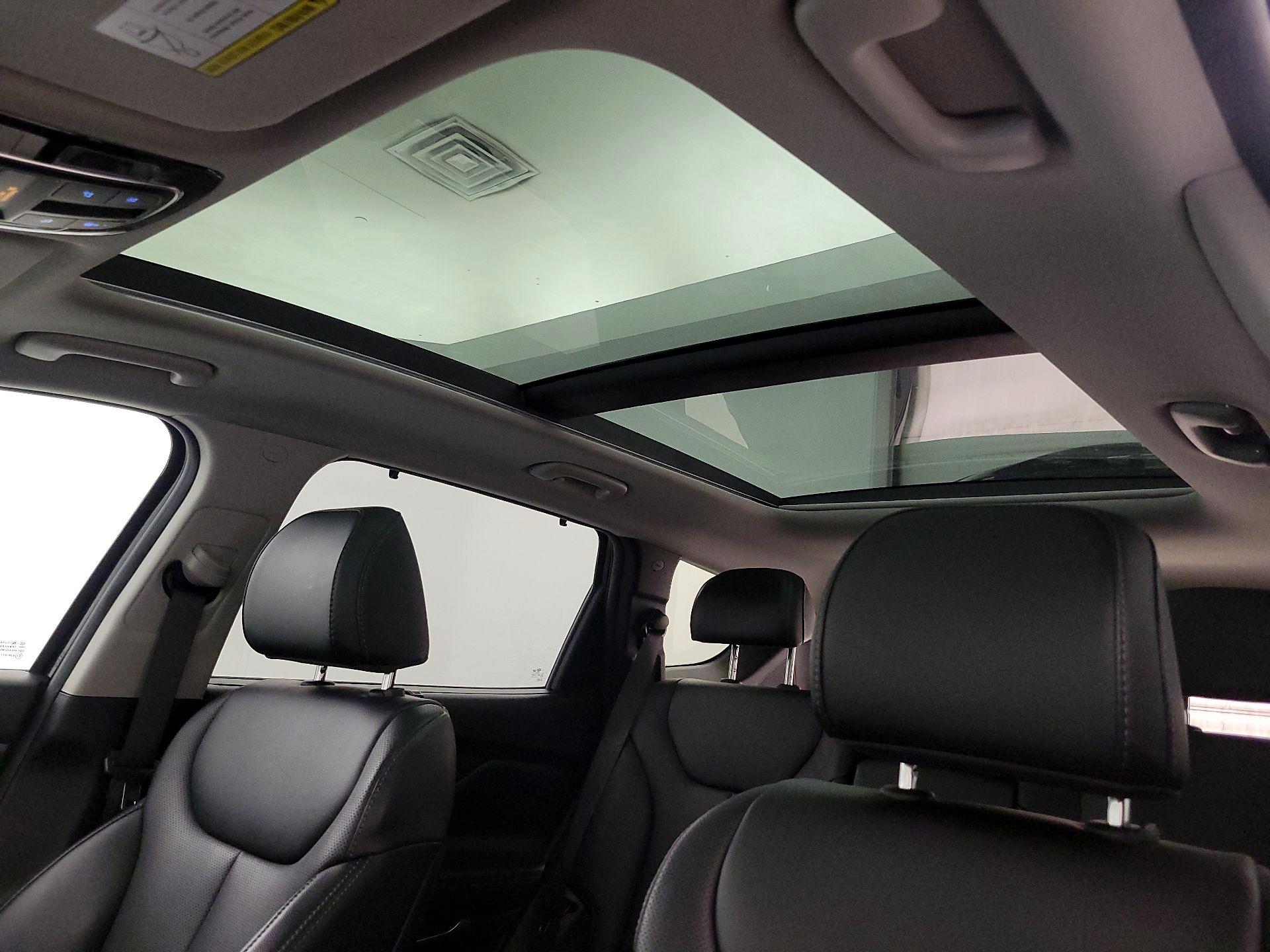 Thumbnail: 2023 Hyundai Santa Fe - 20