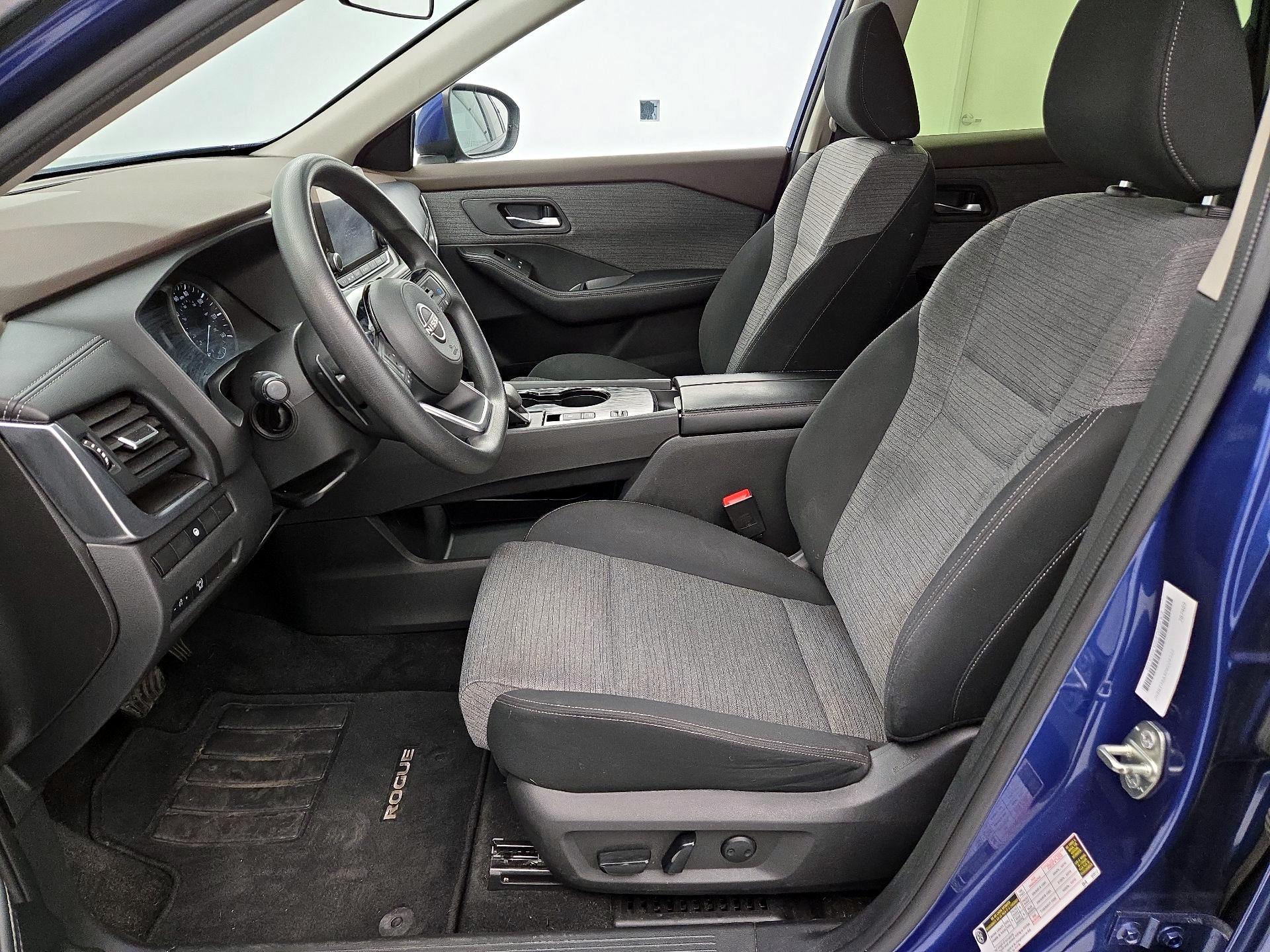 Thumbnail: 2023 Nissan Rogue - 11