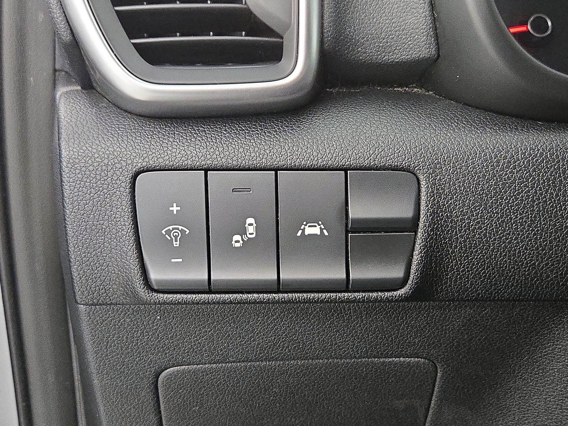 Thumbnail: 2020 Kia Sportage - 13