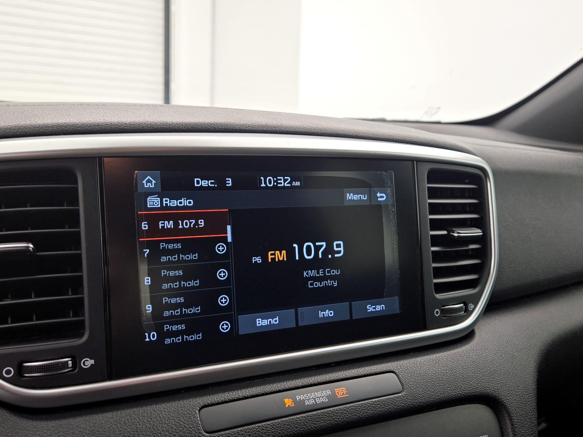 Thumbnail: 2020 Kia Sportage - 15