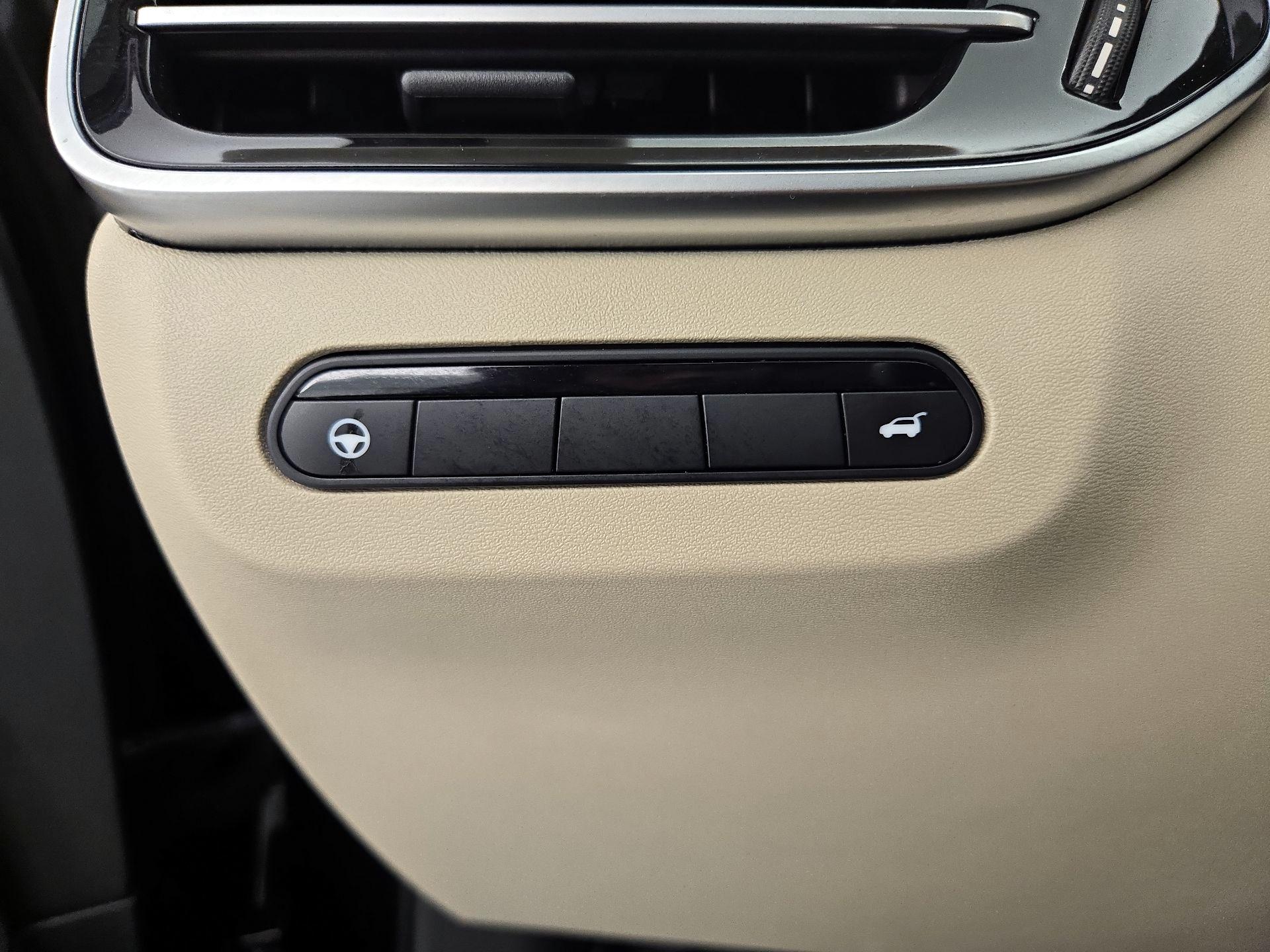 Thumbnail: 2023 INFINITI QX60 - 13