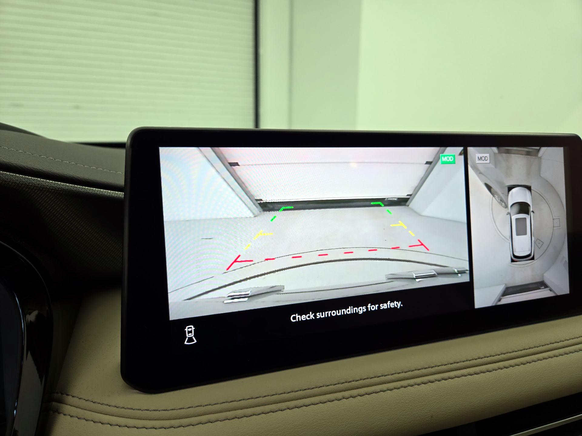 Thumbnail: 2023 INFINITI QX60 - 15