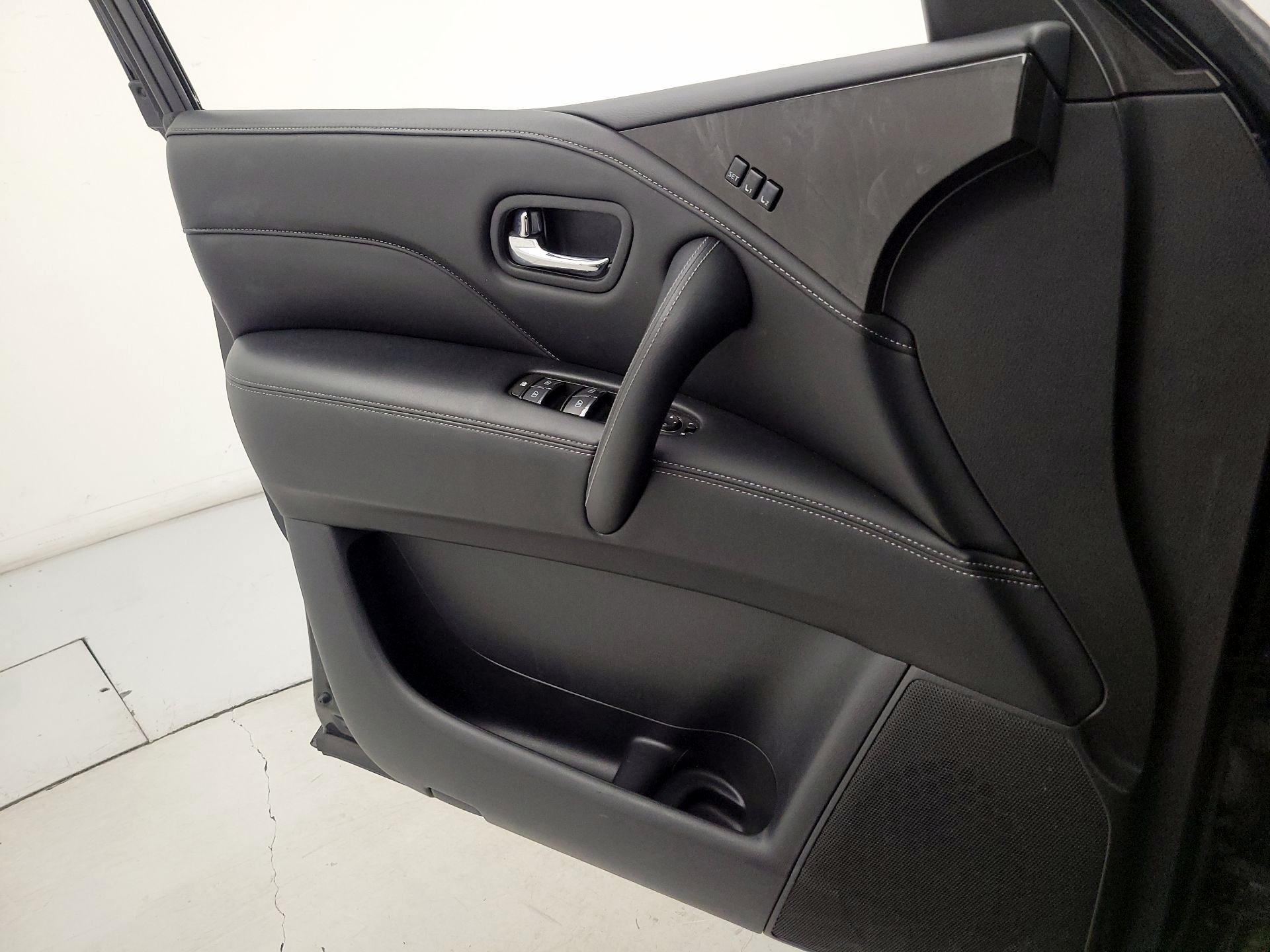 Thumbnail: 2024 INFINITI QX80 - 12