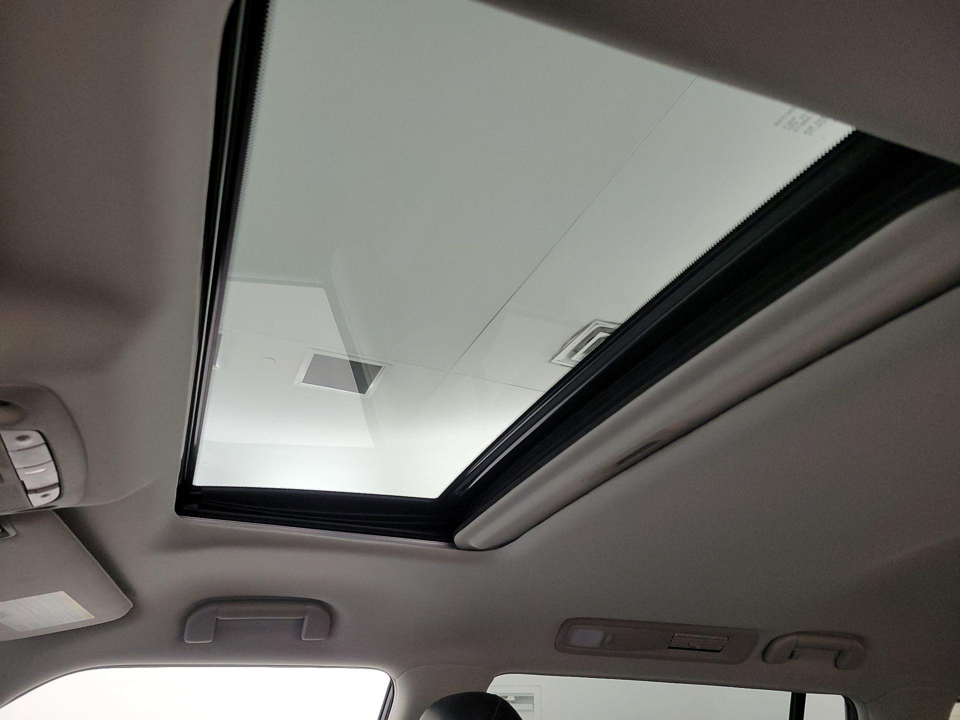 Thumbnail: 2024 INFINITI QX80 - 19