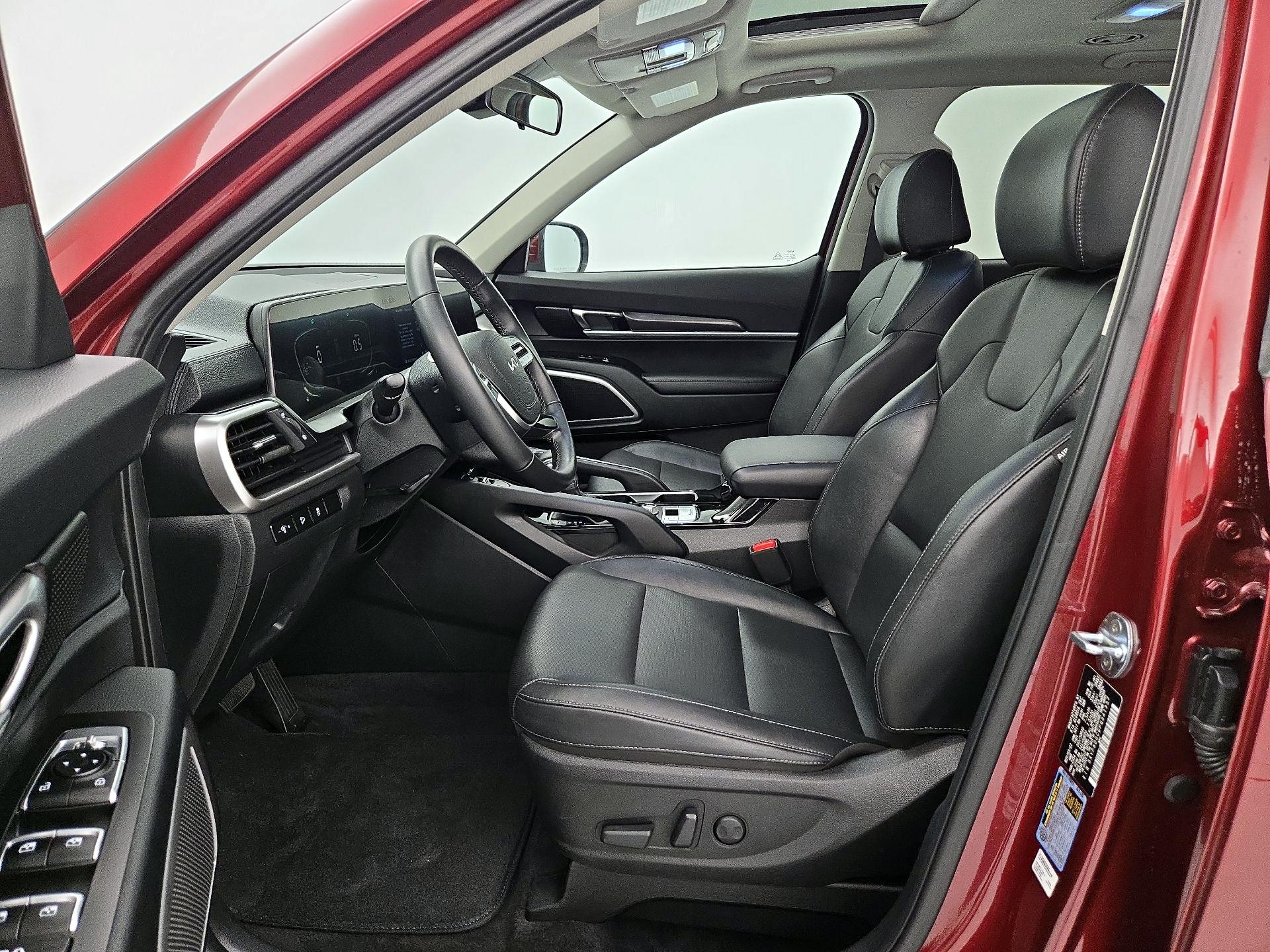 Thumbnail: 2023 Kia Telluride - 11