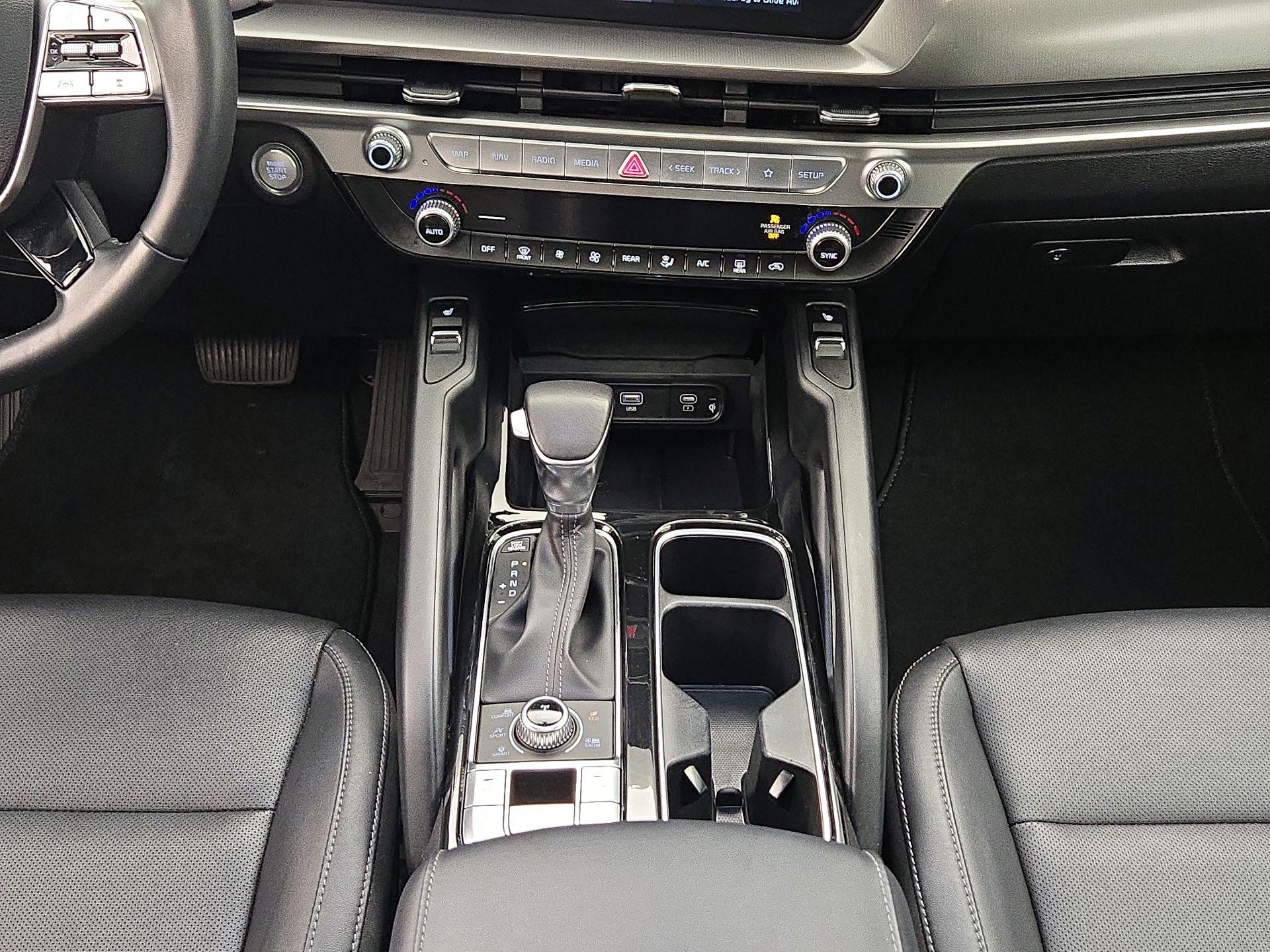 Thumbnail: 2023 Kia Telluride - 18