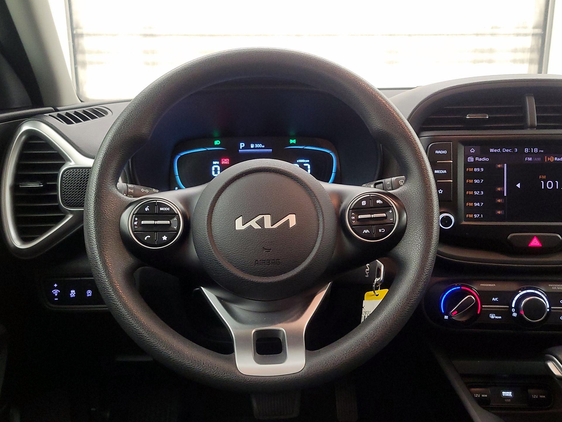 Thumbnail: 2023 Kia Soul - 10