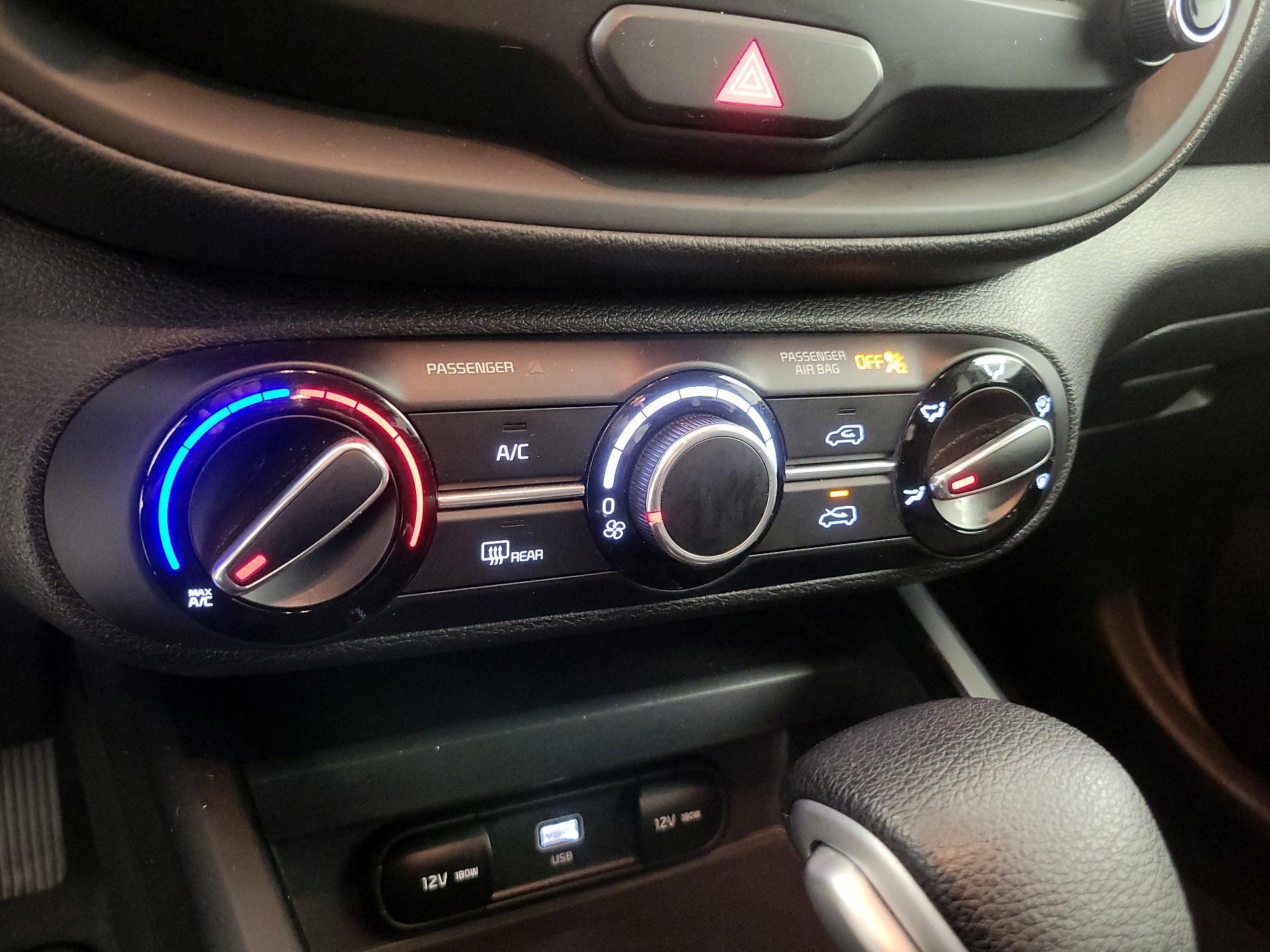 Thumbnail: 2023 Kia Soul - 16