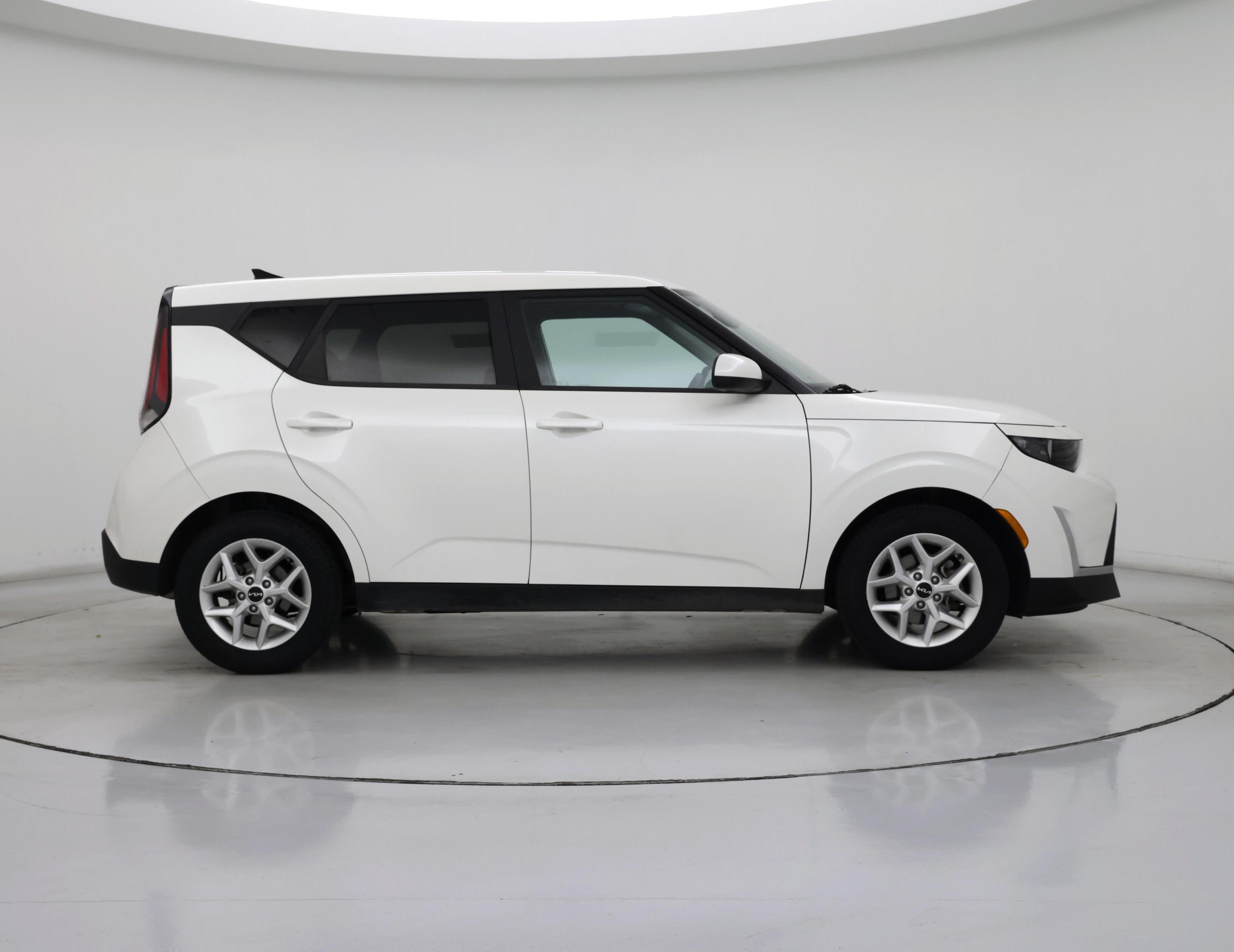 Thumbnail: 2023 Kia Soul - 7