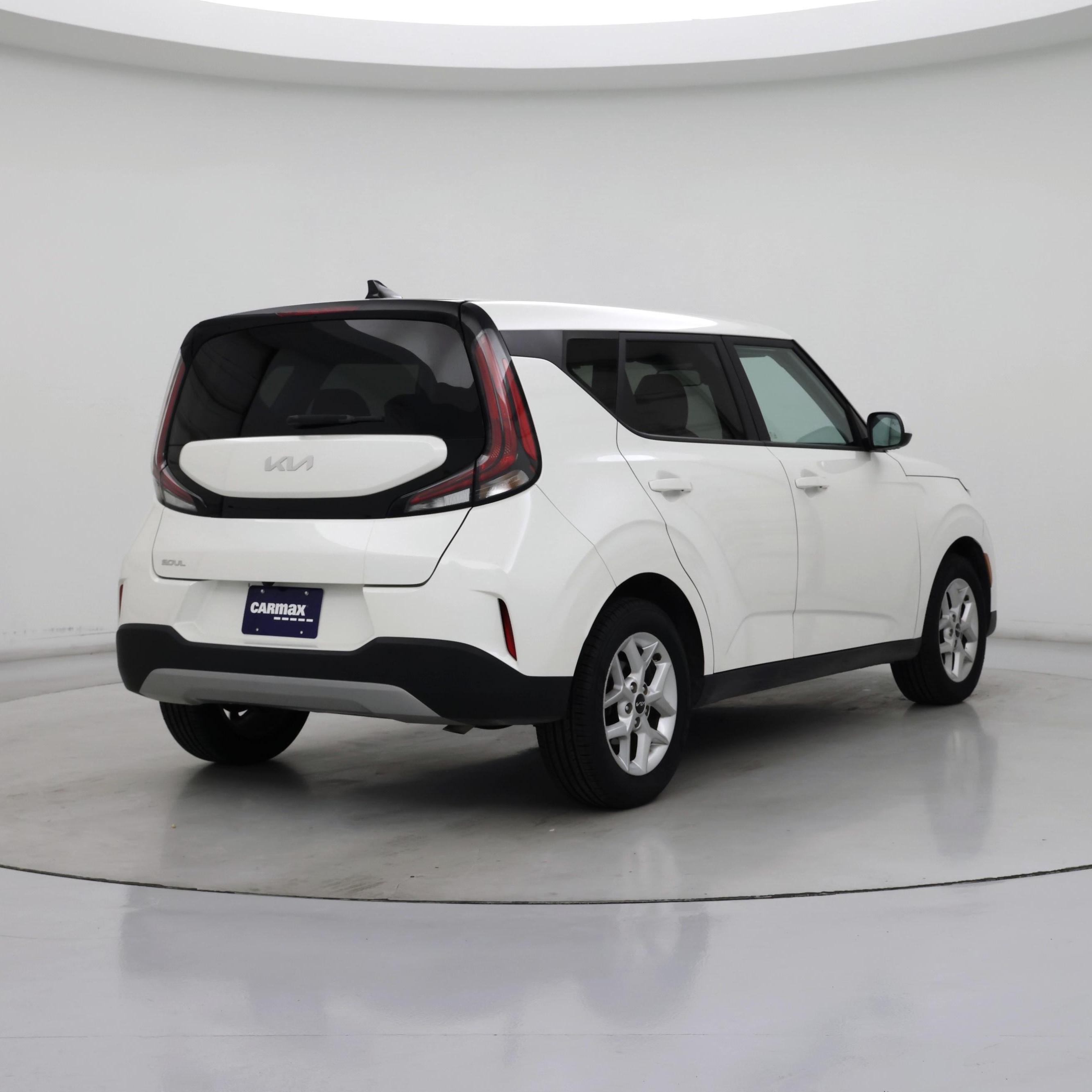 Thumbnail: 2023 Kia Soul - 8