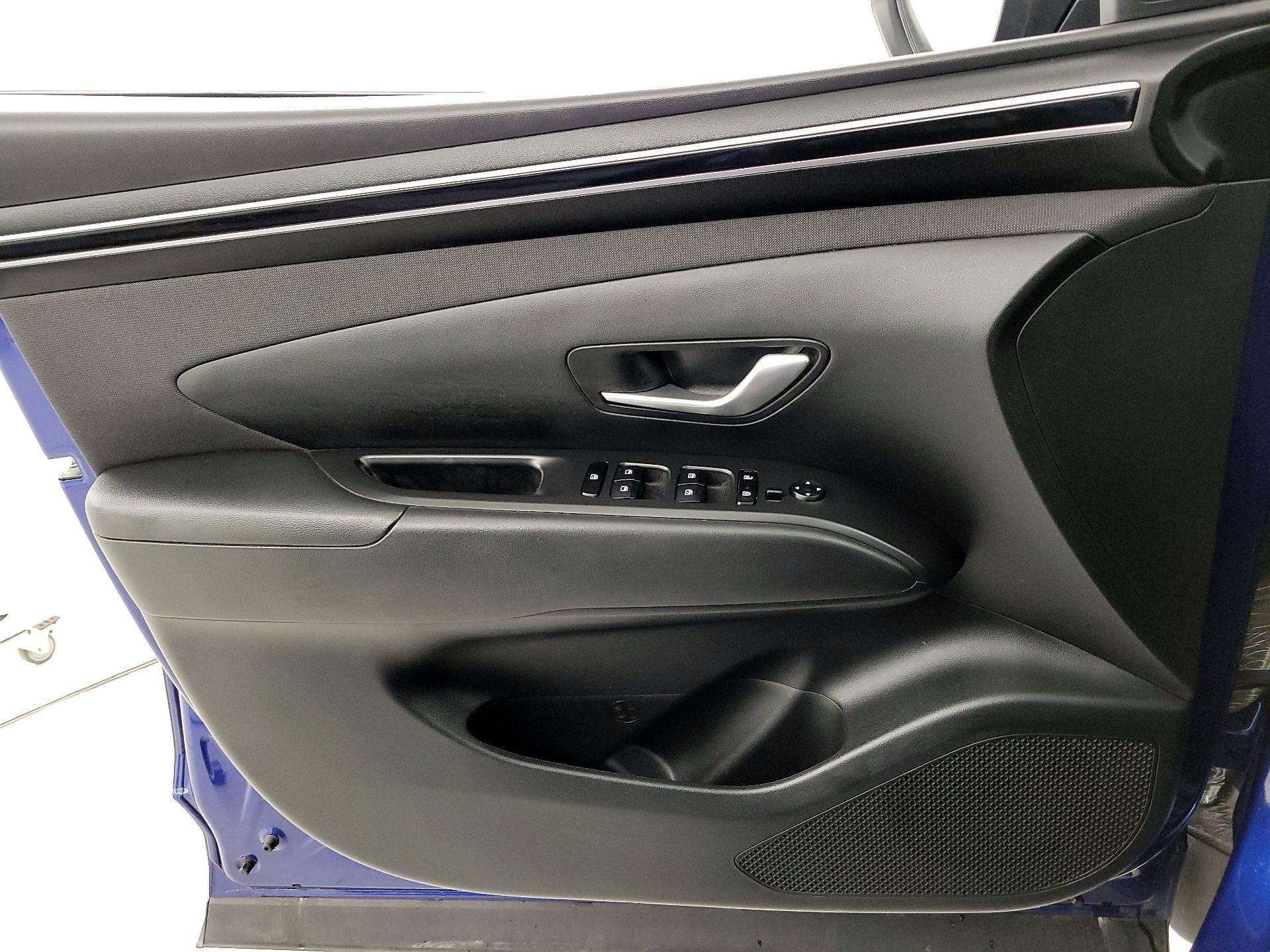 Thumbnail: 2023 Hyundai Tucson - 12