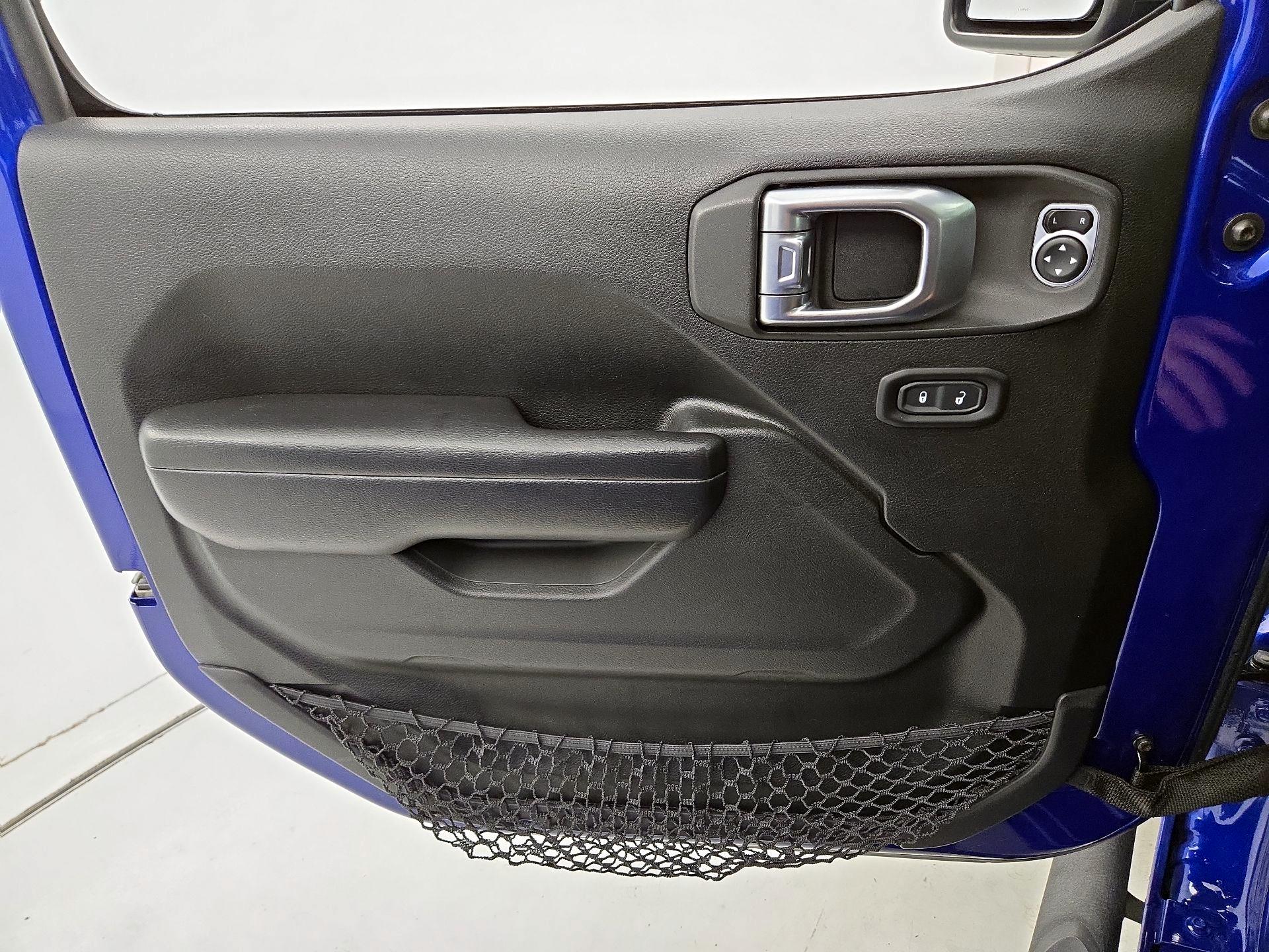 Thumbnail: 2020 Jeep Wrangler - 12