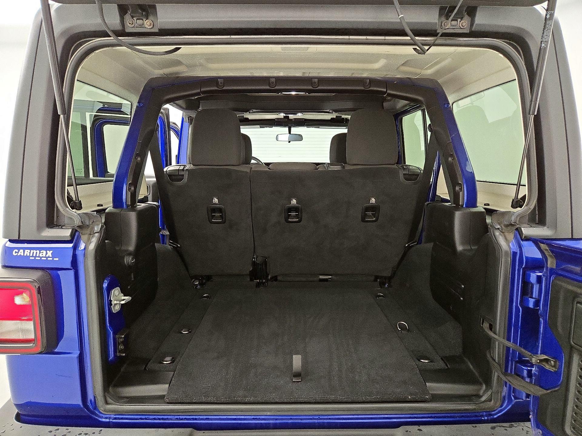 Thumbnail: 2020 Jeep Wrangler - 20