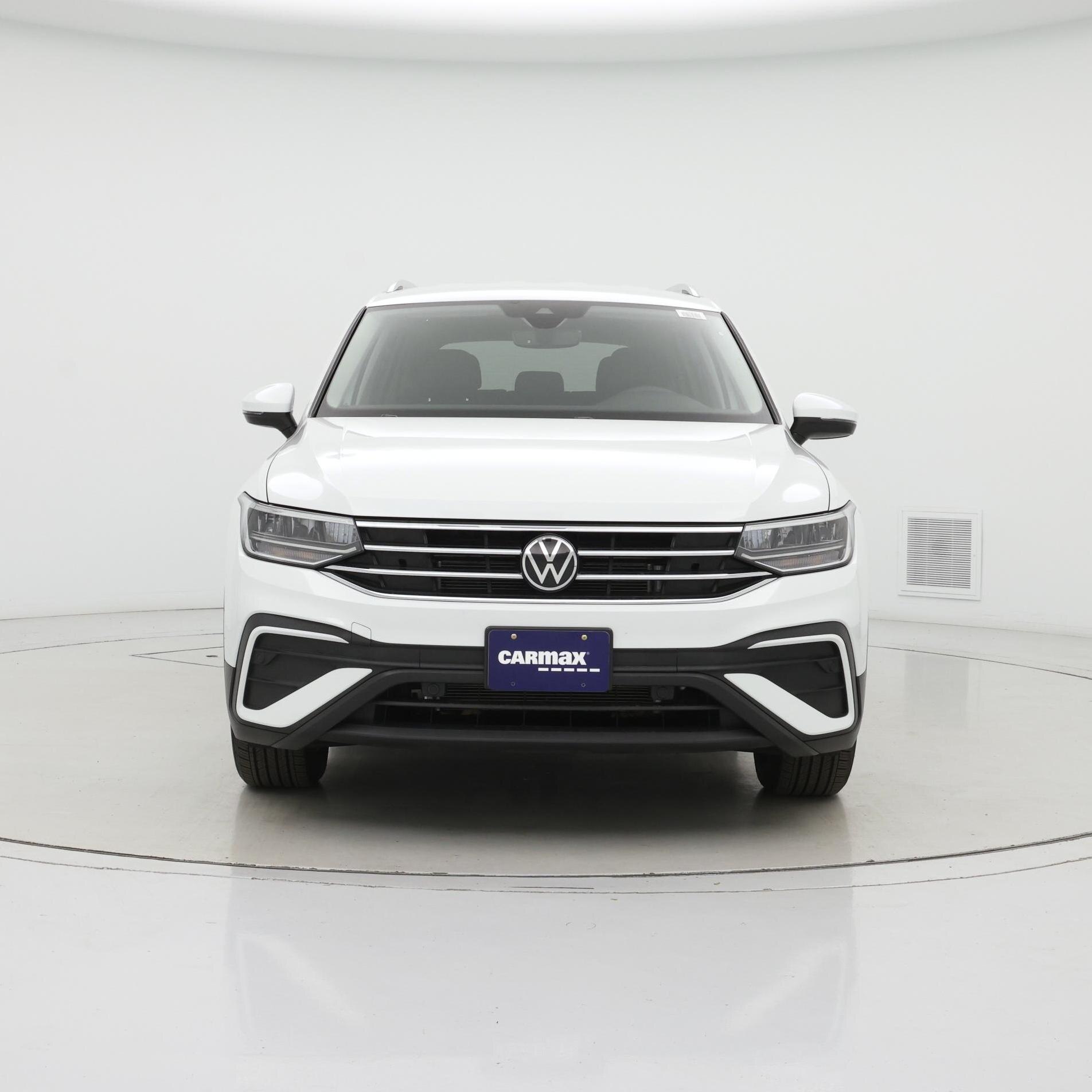 Thumbnail: 2022 Volkswagen Tiguan - 5