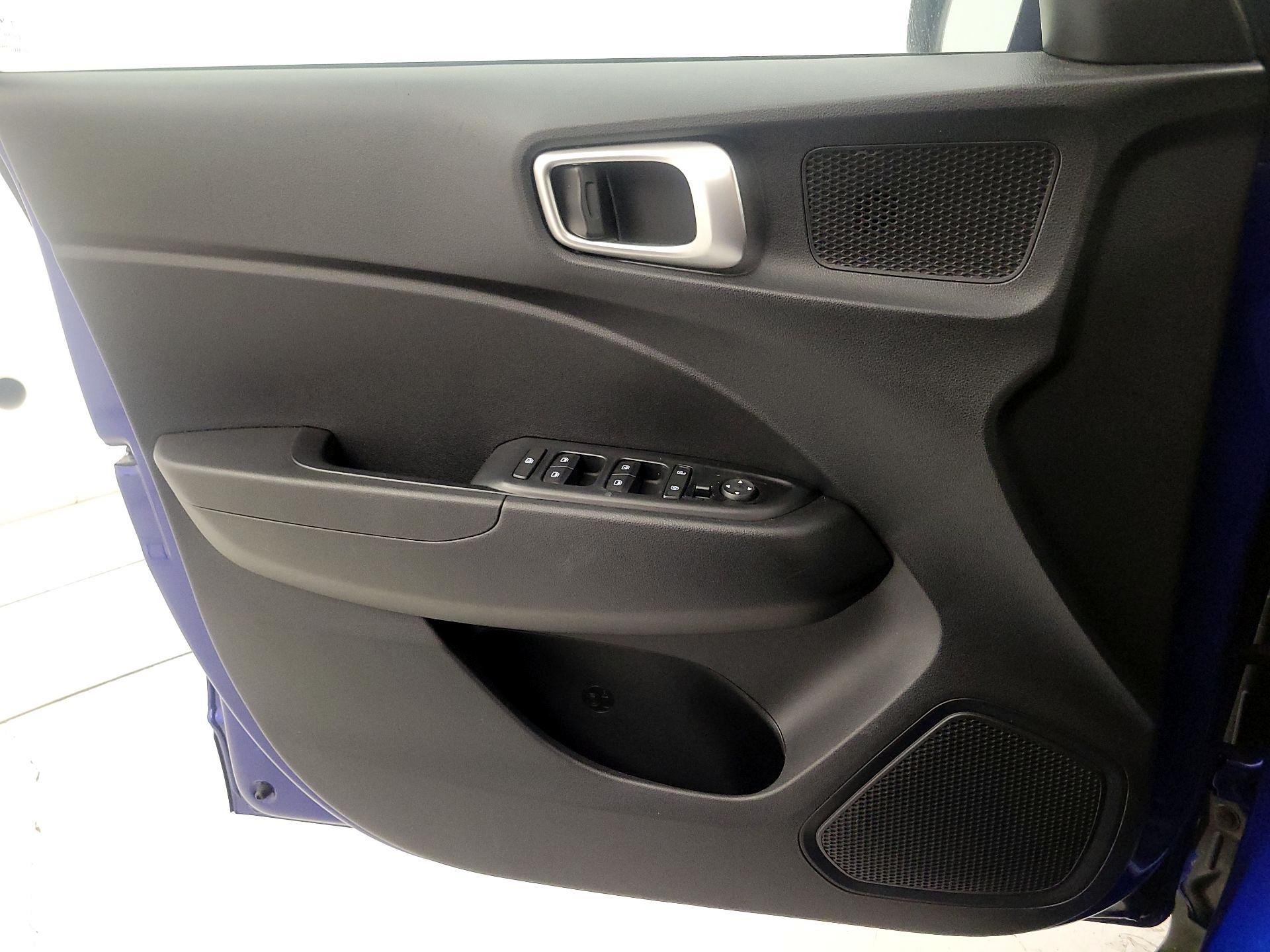 Thumbnail: 2022 Hyundai Venue - 12