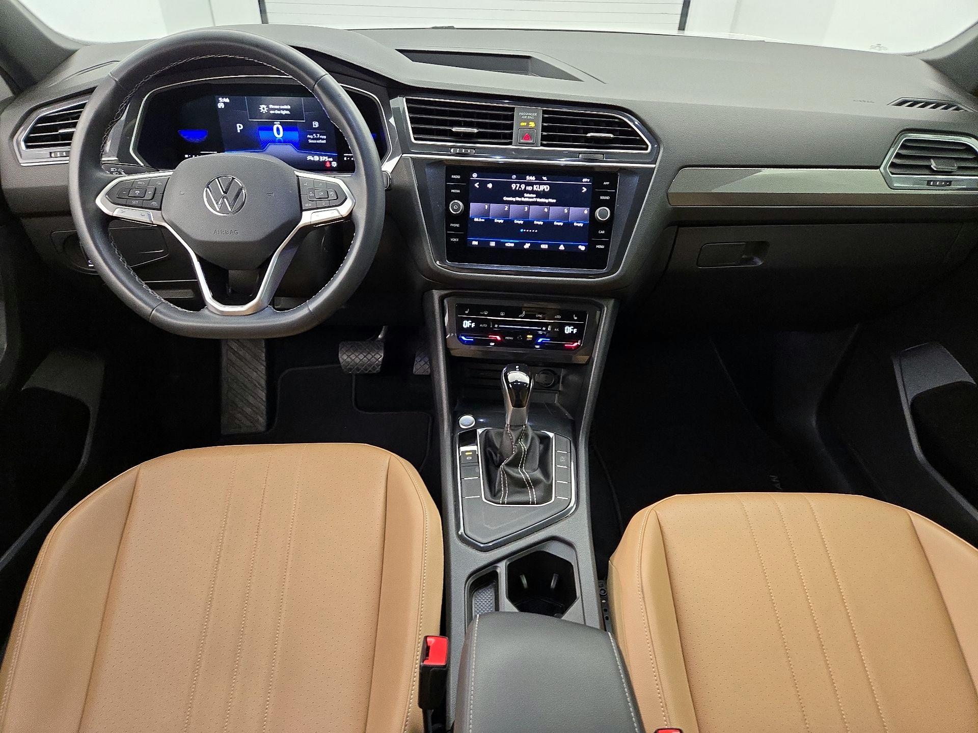 Thumbnail: 2022 Volkswagen Tiguan - 9