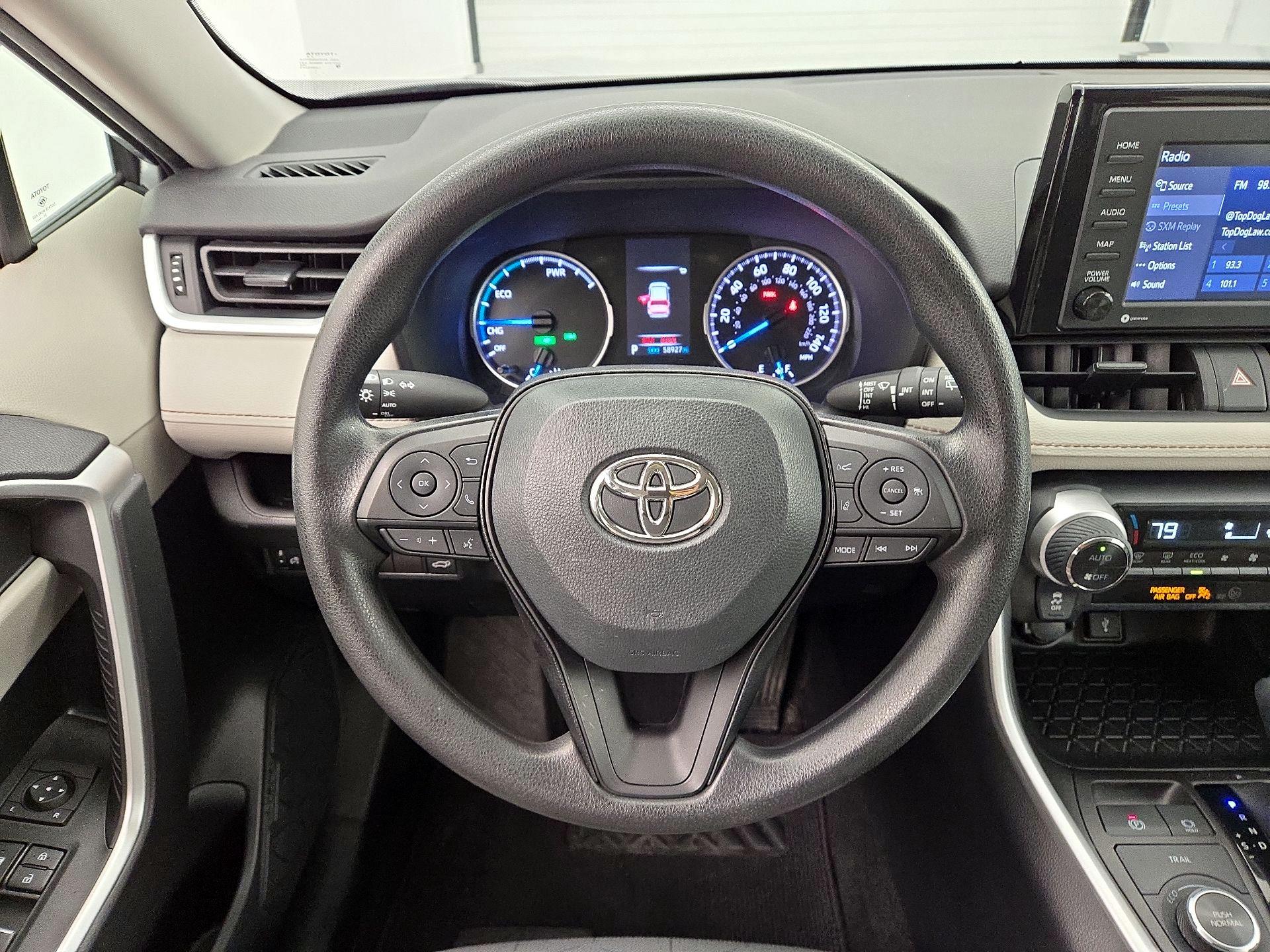 Thumbnail: 2022 Toyota RAV4 - 10