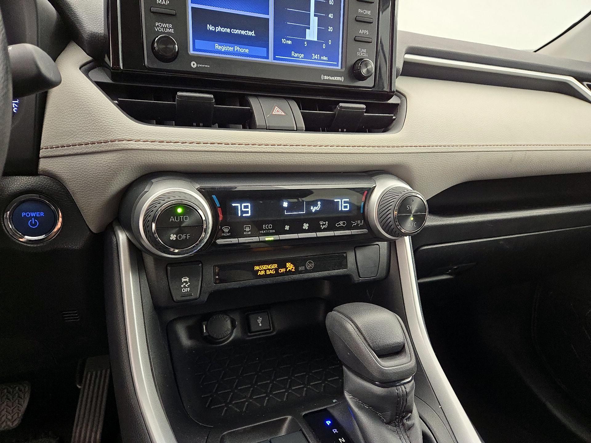 Thumbnail: 2022 Toyota RAV4 - 16