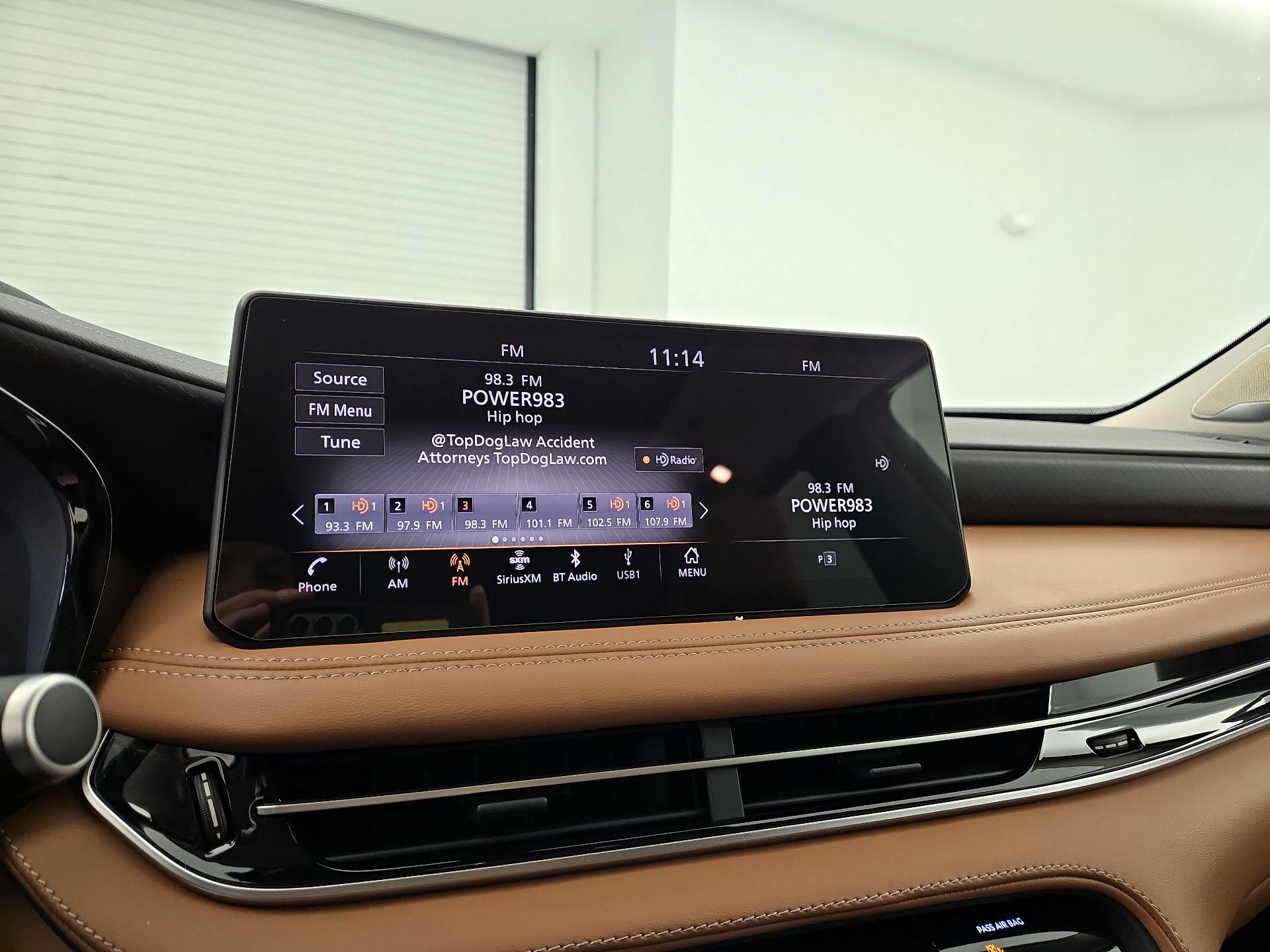 Thumbnail: 2023 INFINITI QX60 - 16