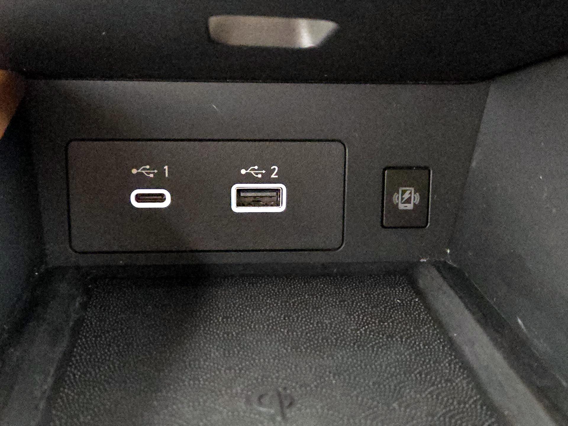 Thumbnail: 2023 INFINITI QX60 - 19