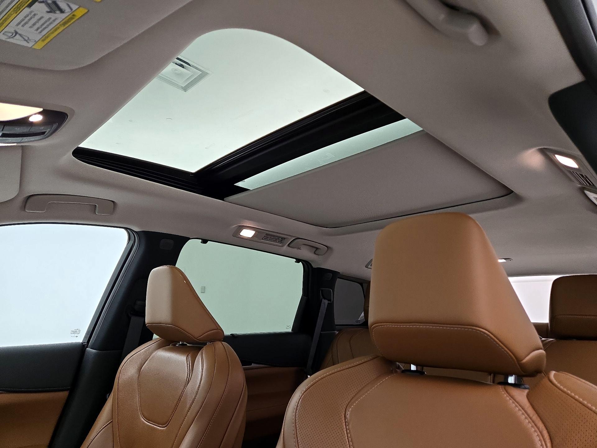 Thumbnail: 2023 INFINITI QX60 - 20