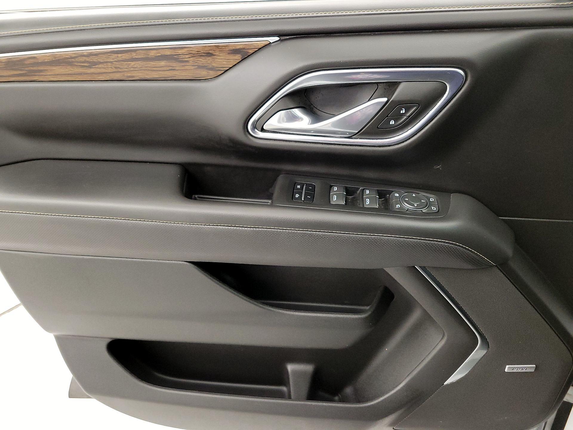 Thumbnail: 2023 Chevrolet Suburban - 12