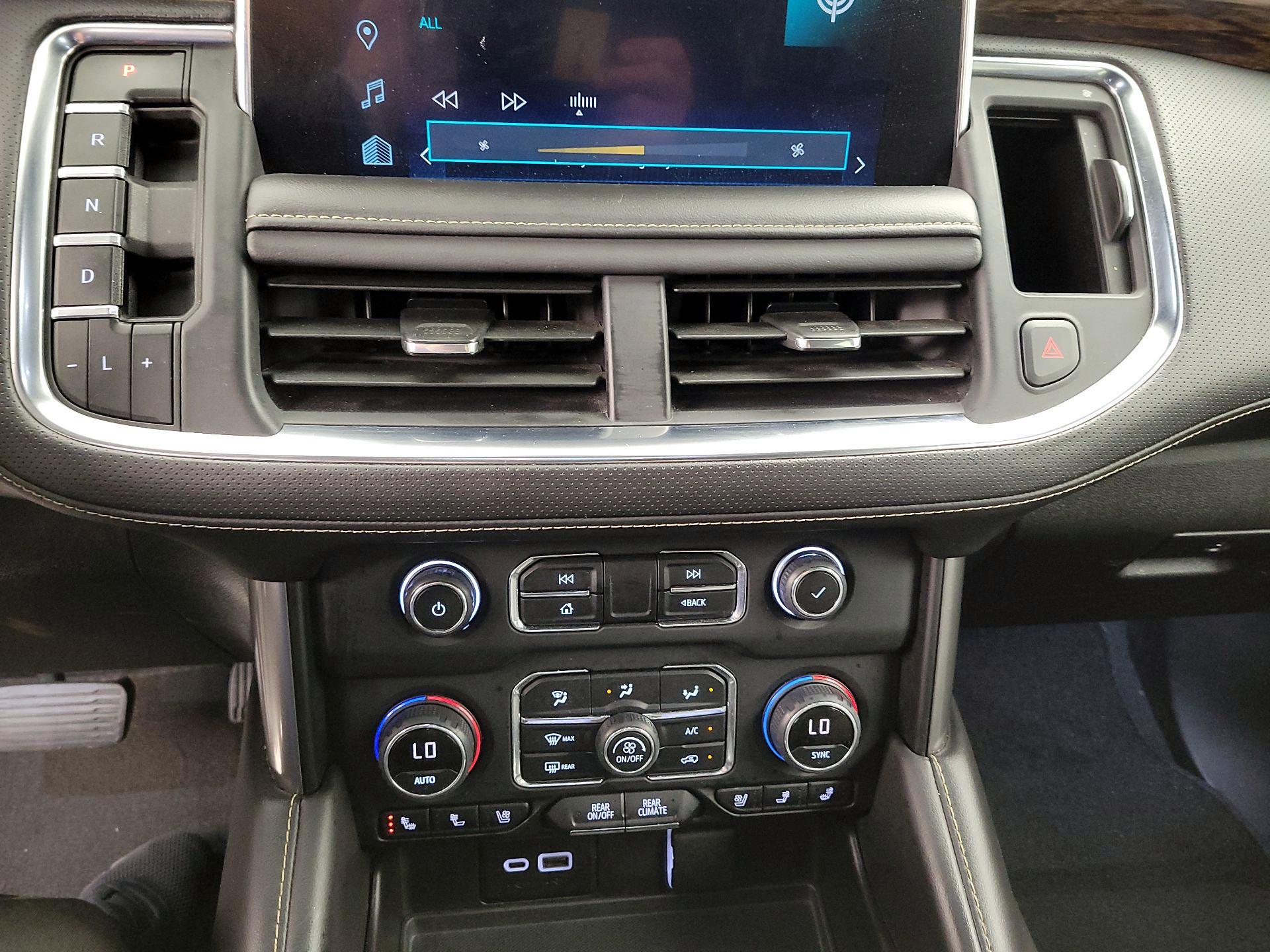 Thumbnail: 2023 Chevrolet Suburban - 16