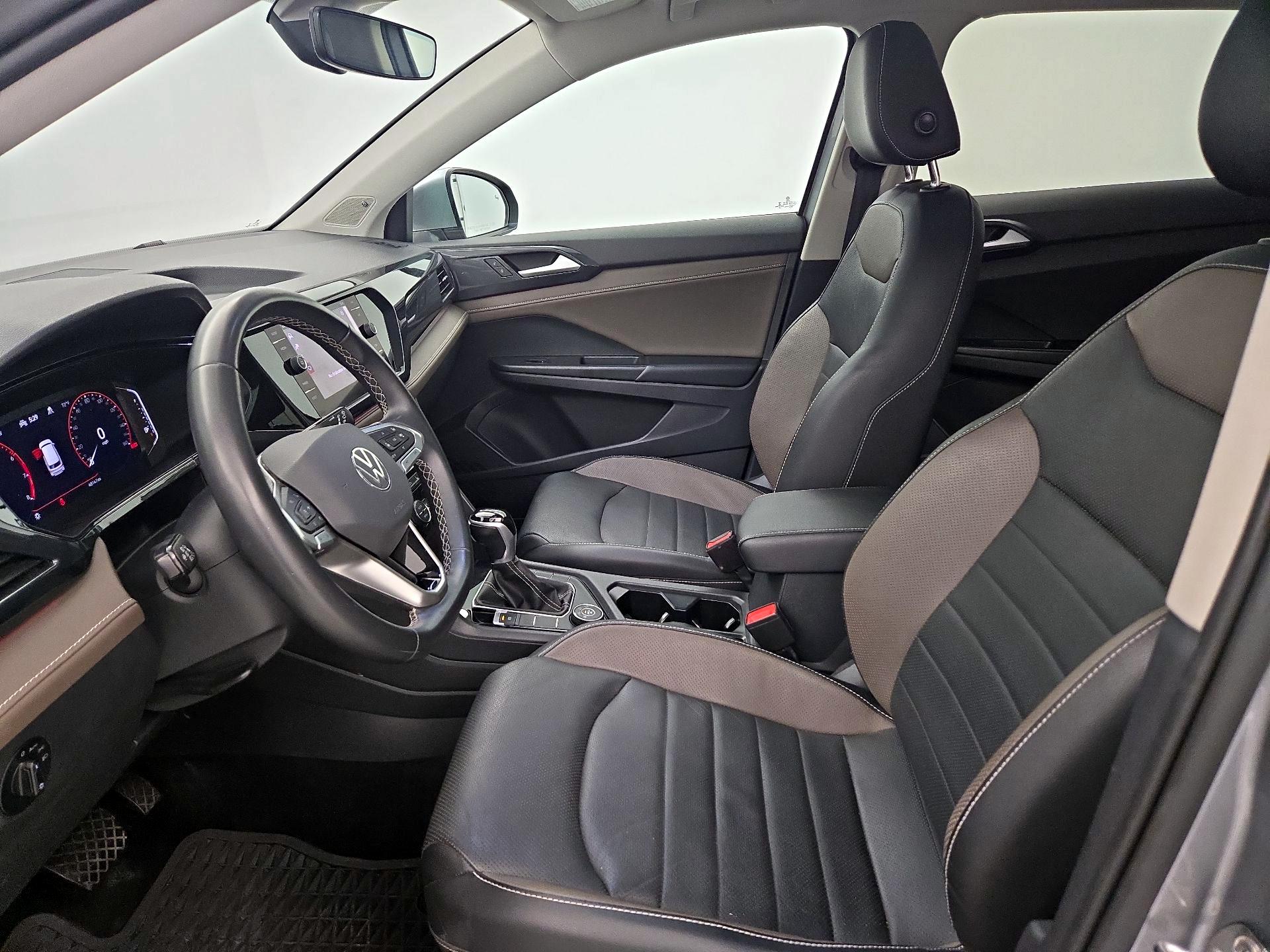 Thumbnail: 2022 Volkswagen Taos - 11